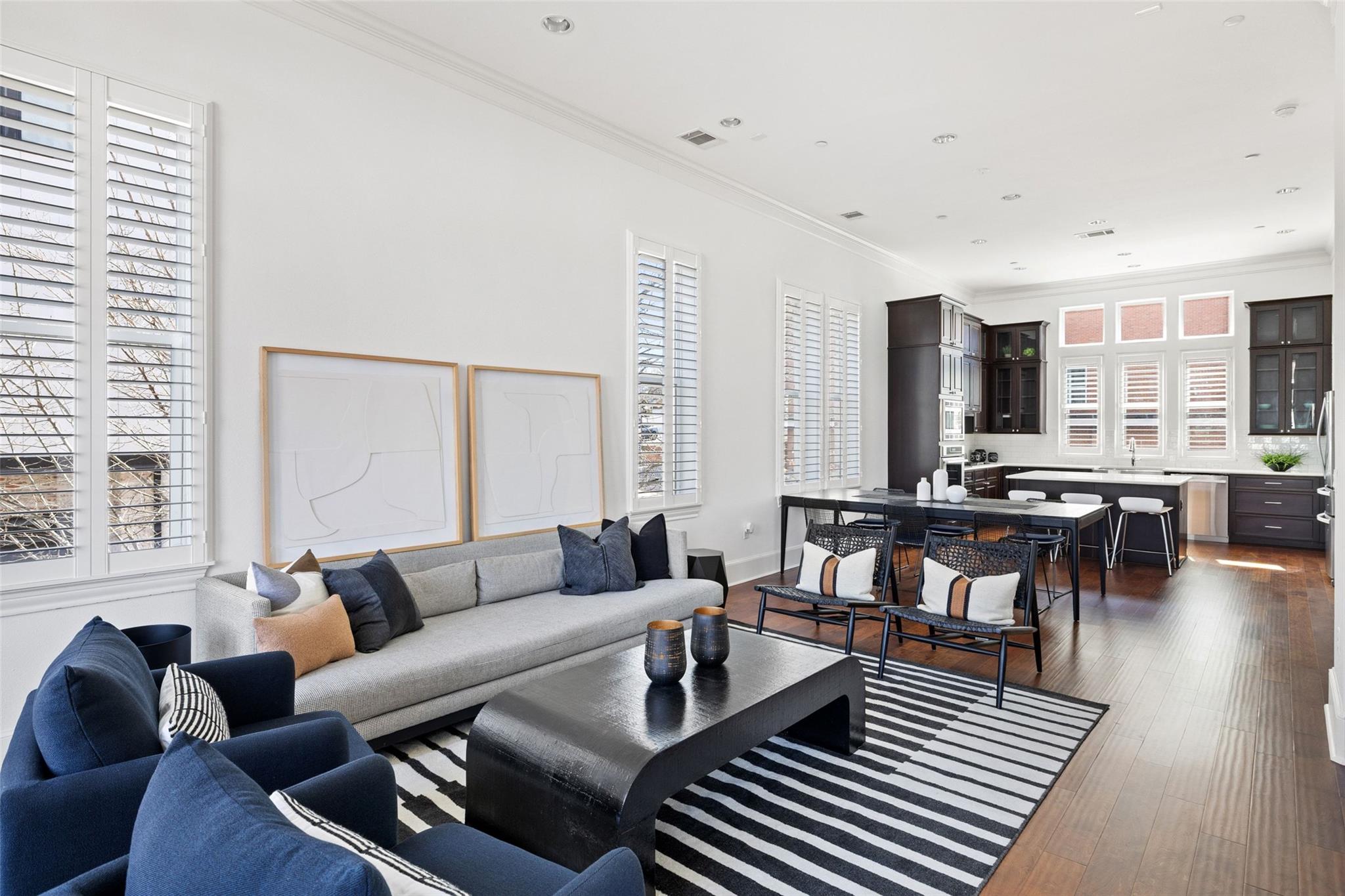 1023 Juniper St, Austin, TX 78702