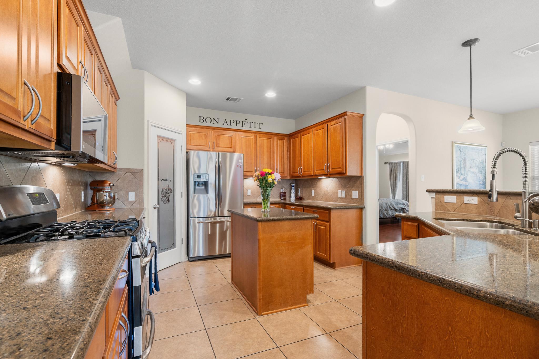 101 Payne Stewart Dr, Round Rock, TX 78664