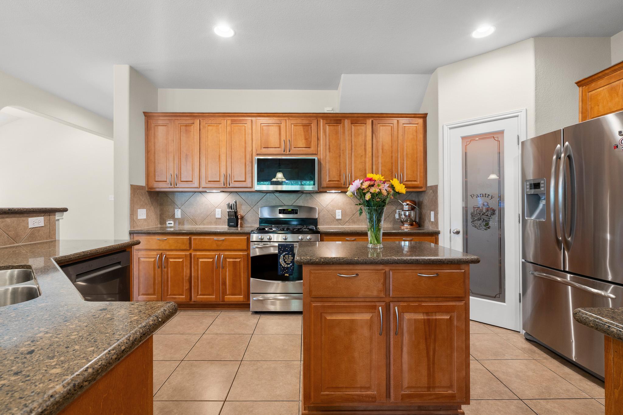 101 Payne Stewart Dr, Round Rock, TX 78664