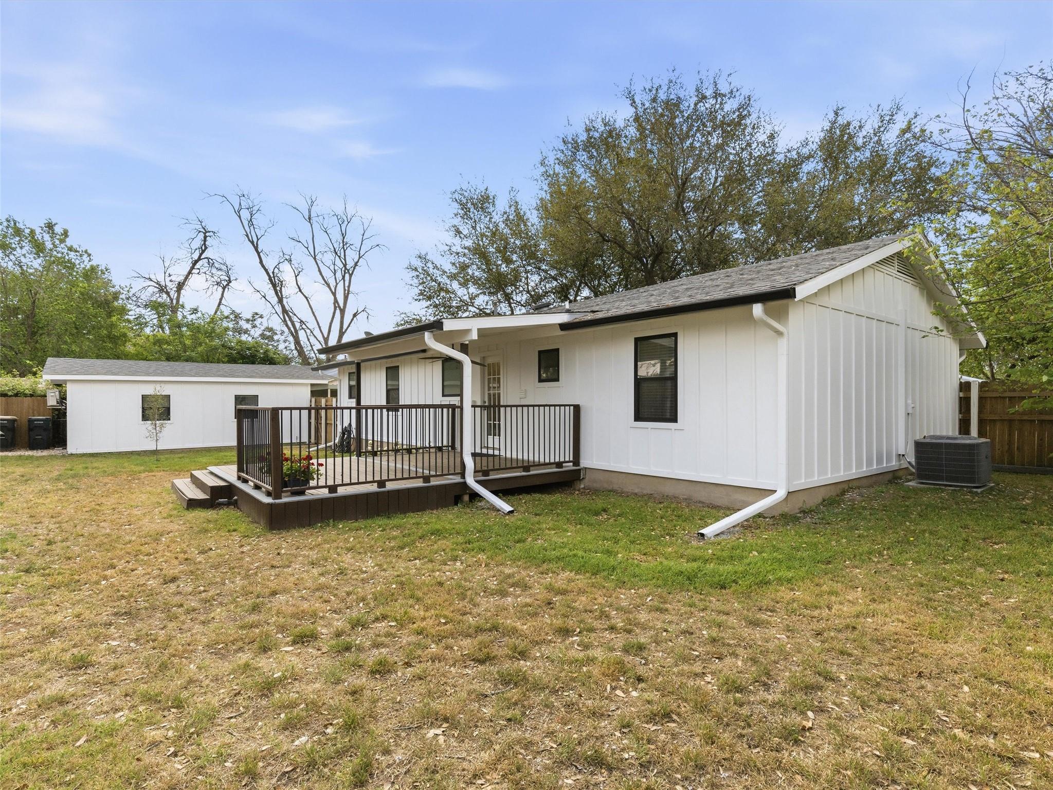 1106 Spring St, Bastrop, TX 78602