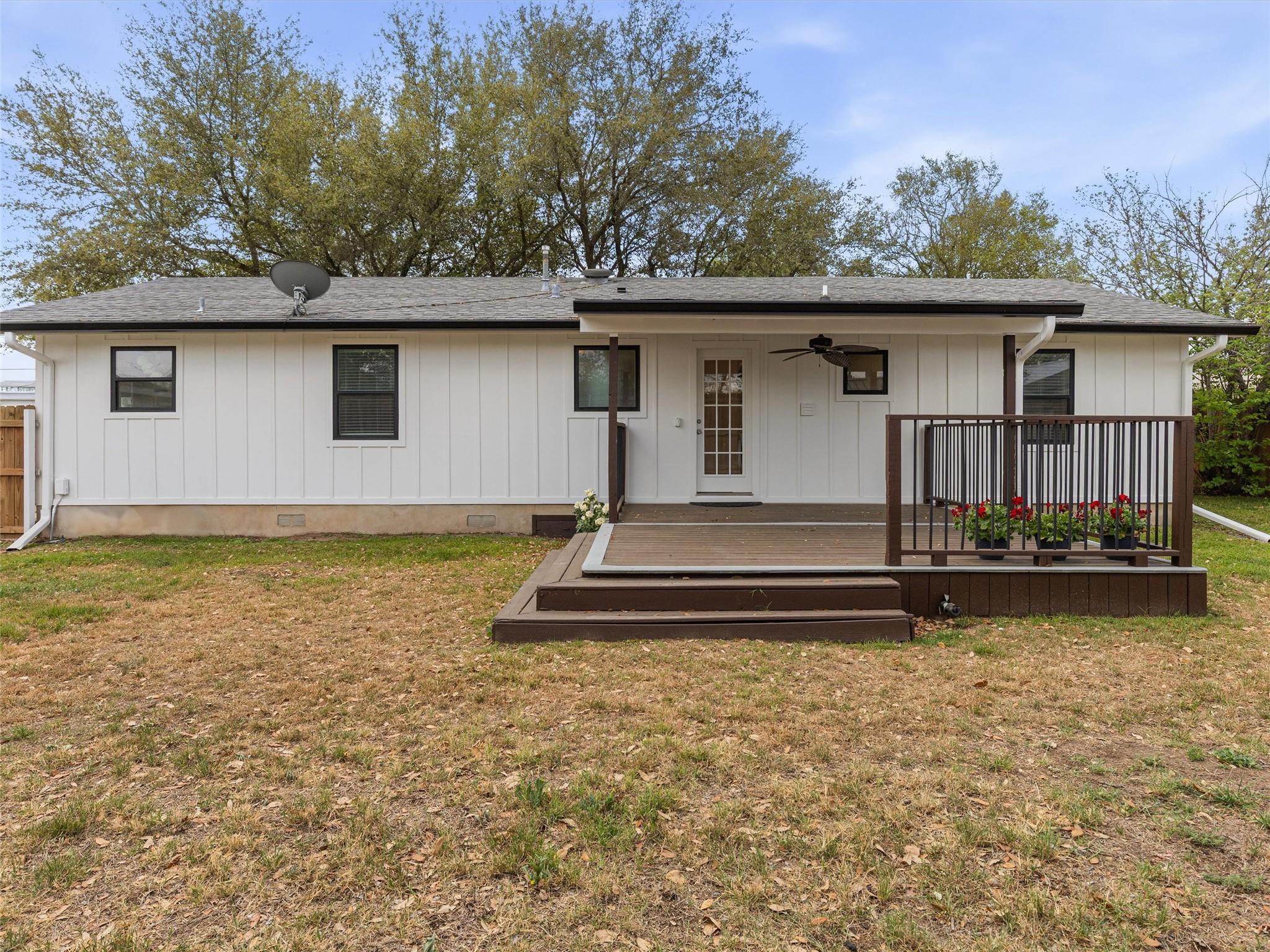 1106 Spring St, Bastrop, TX 78602