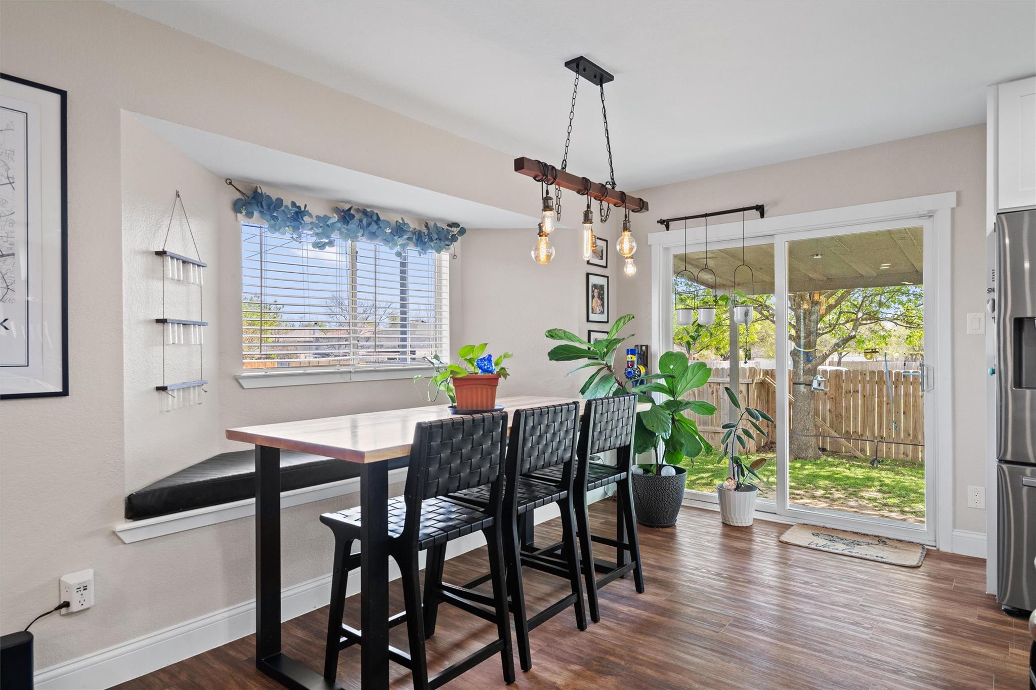 1301 Sheltie Ln, Round Rock, TX 78664