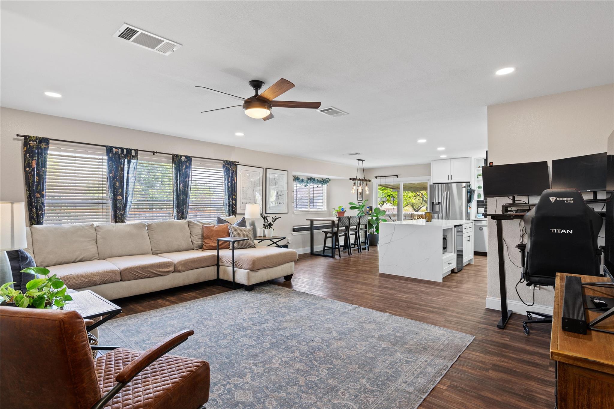 1301 Sheltie Ln, Round Rock, TX 78664