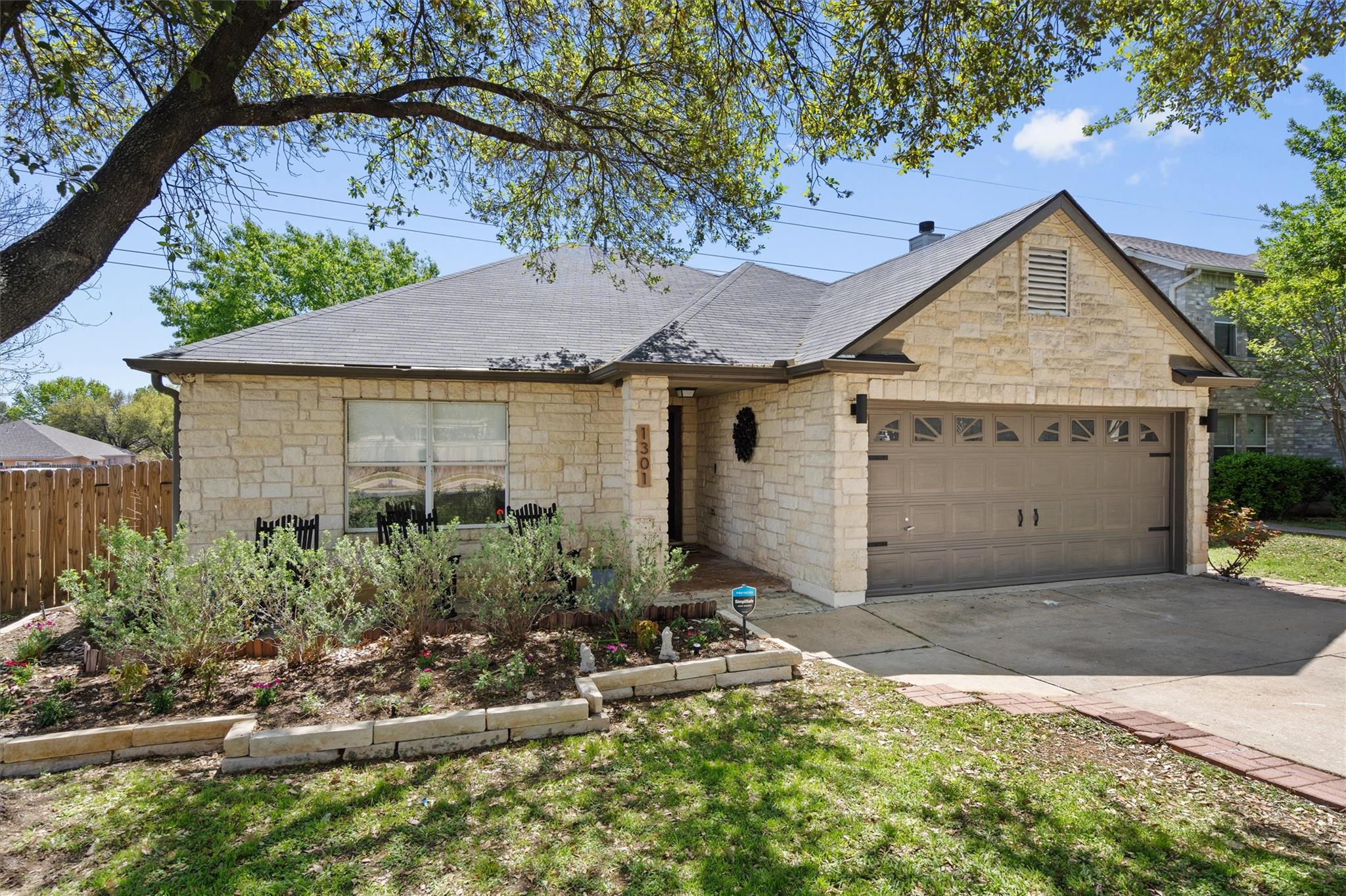 1301 Sheltie Ln, Round Rock, TX 78664