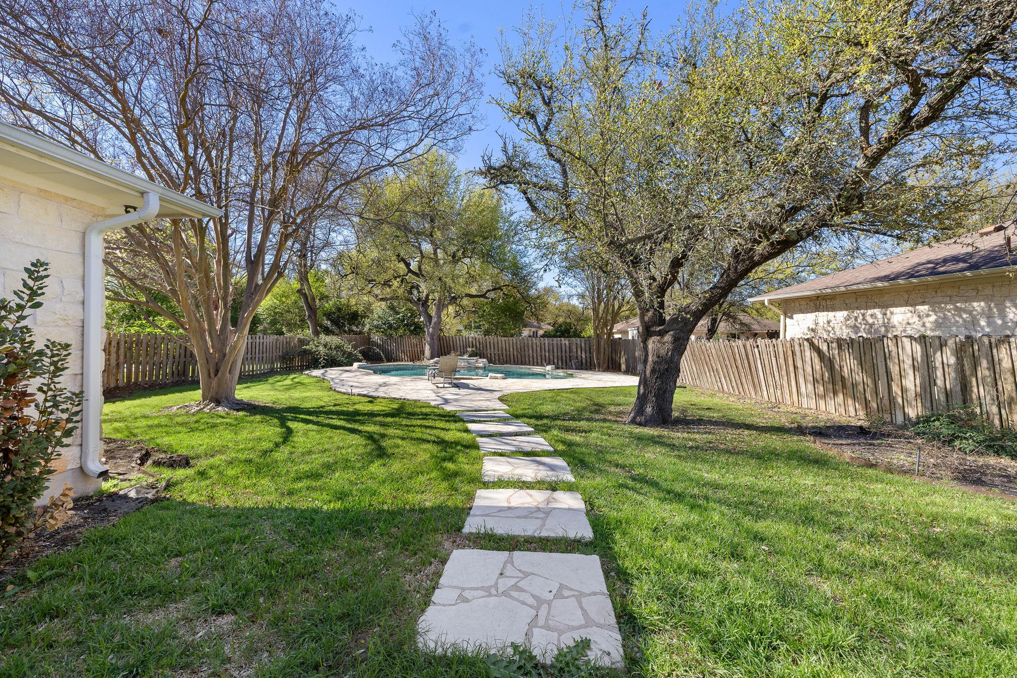 10009 Liriope Cv, Austin, TX 78750