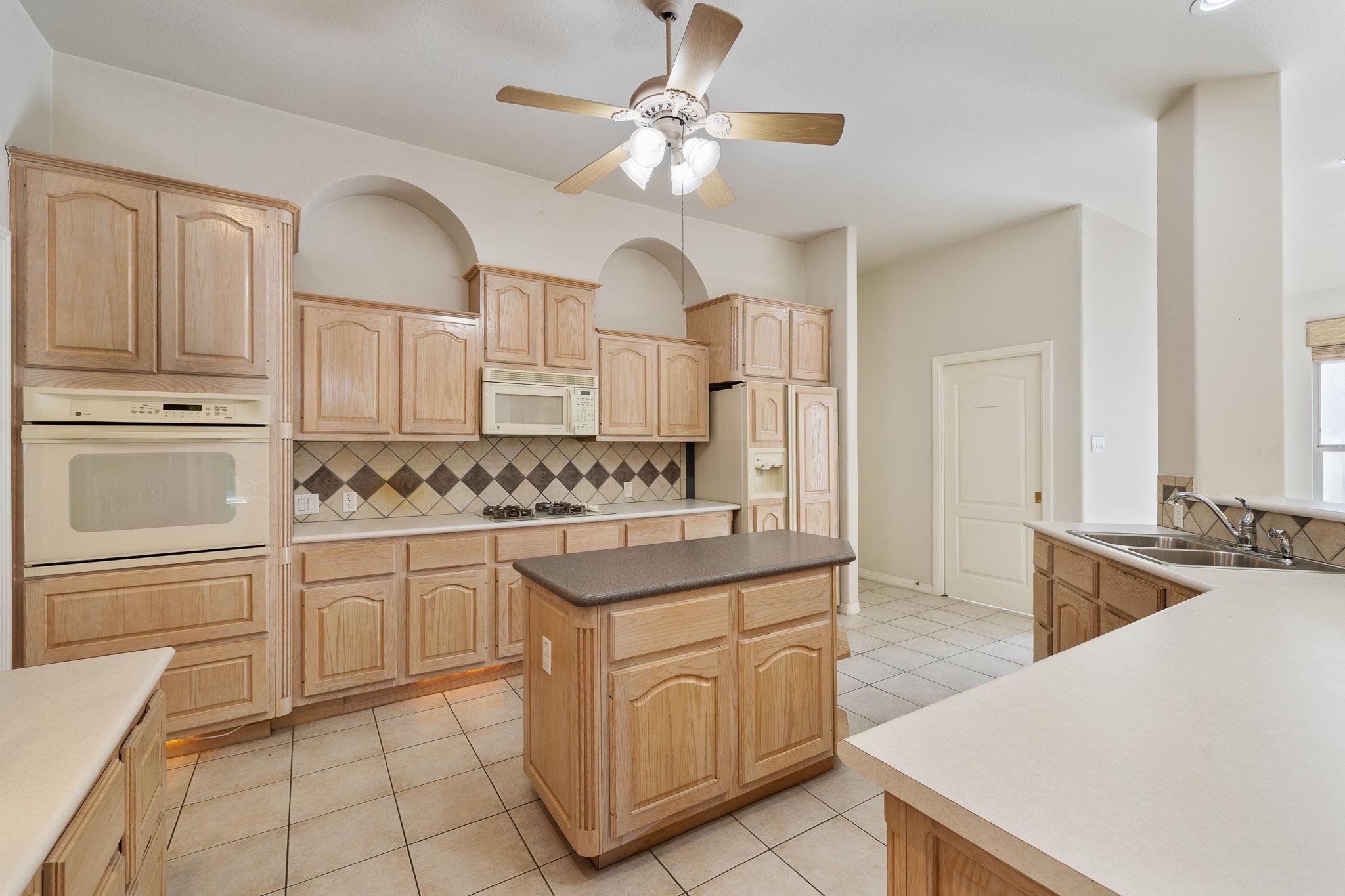 10009 Liriope Cv, Austin, TX 78750