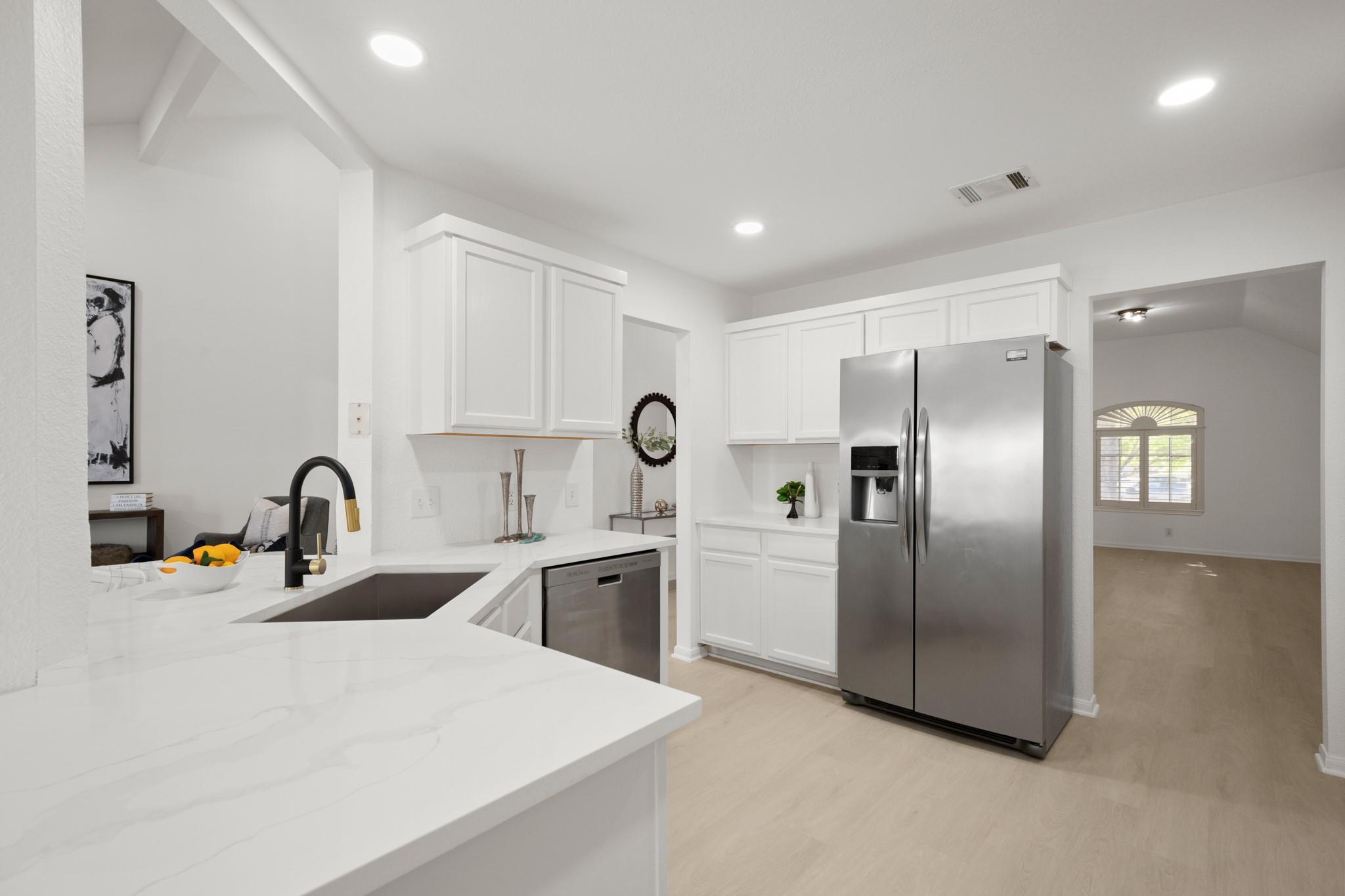 310 Bailey Loop, Kyle, TX 78640