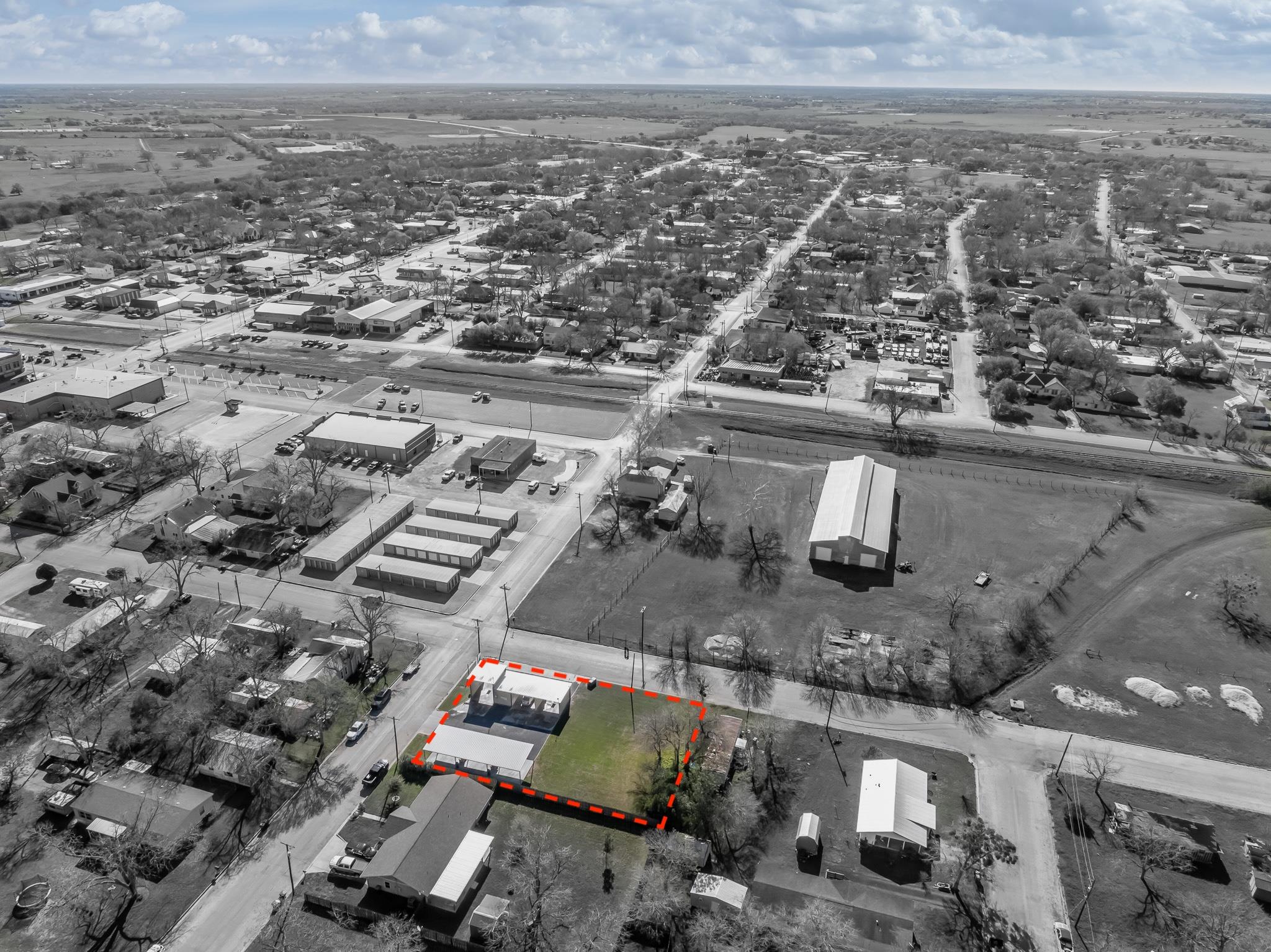 806 N Avenue G, Shiner, TX 77984