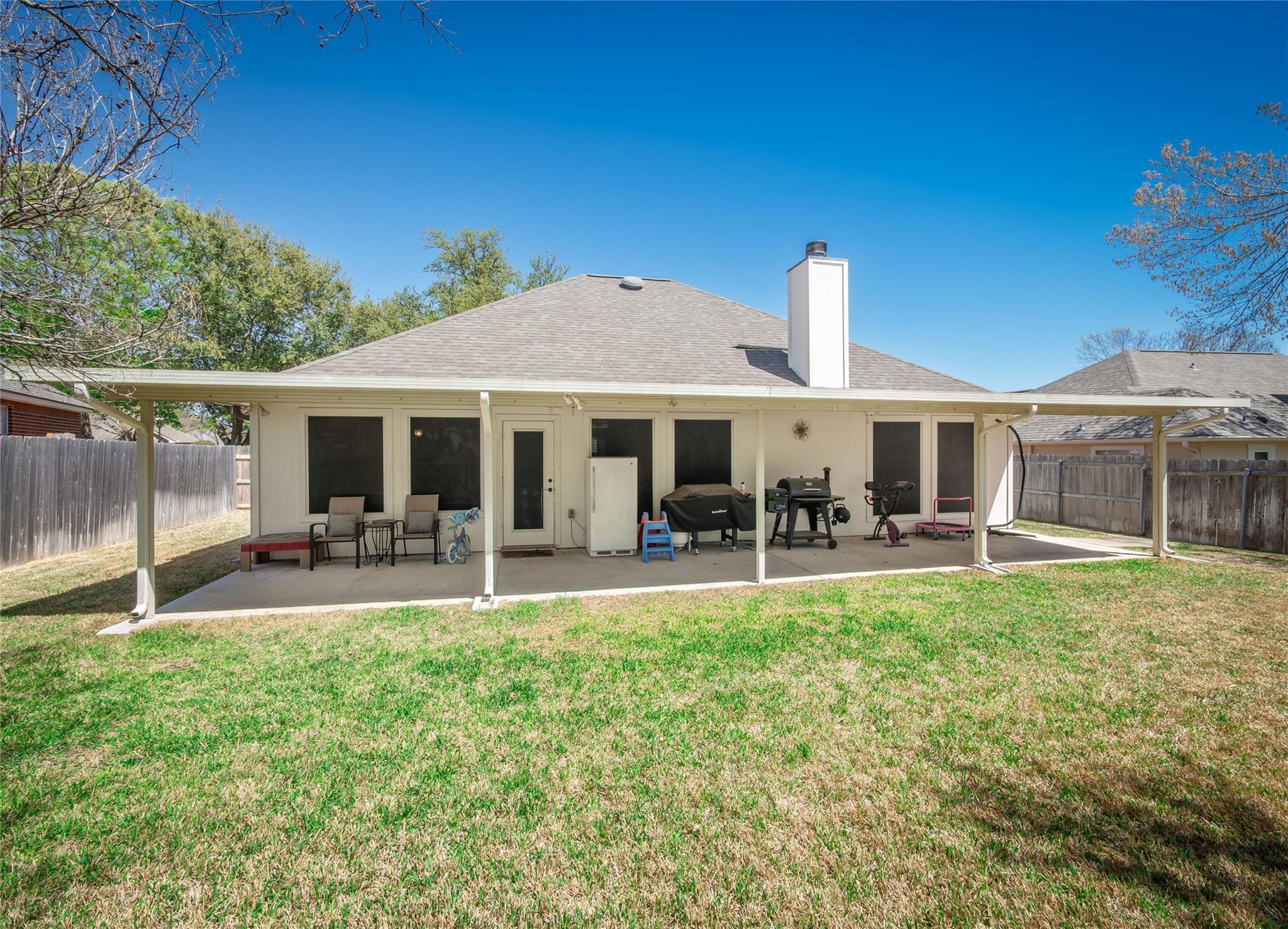 2407 Kingsbury Dr, Temple, TX 76502