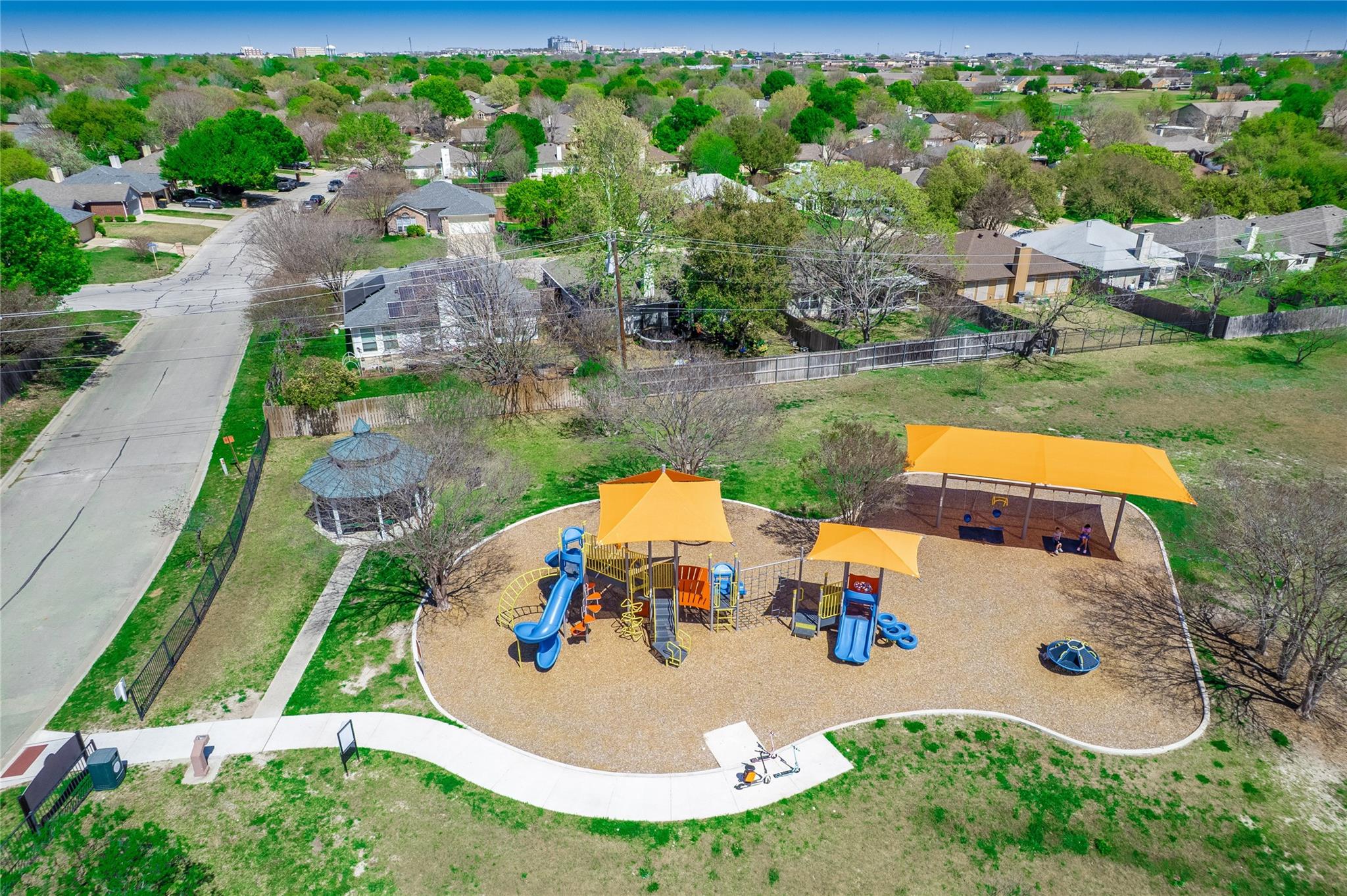 2407 Kingsbury Dr, Temple, TX 76502