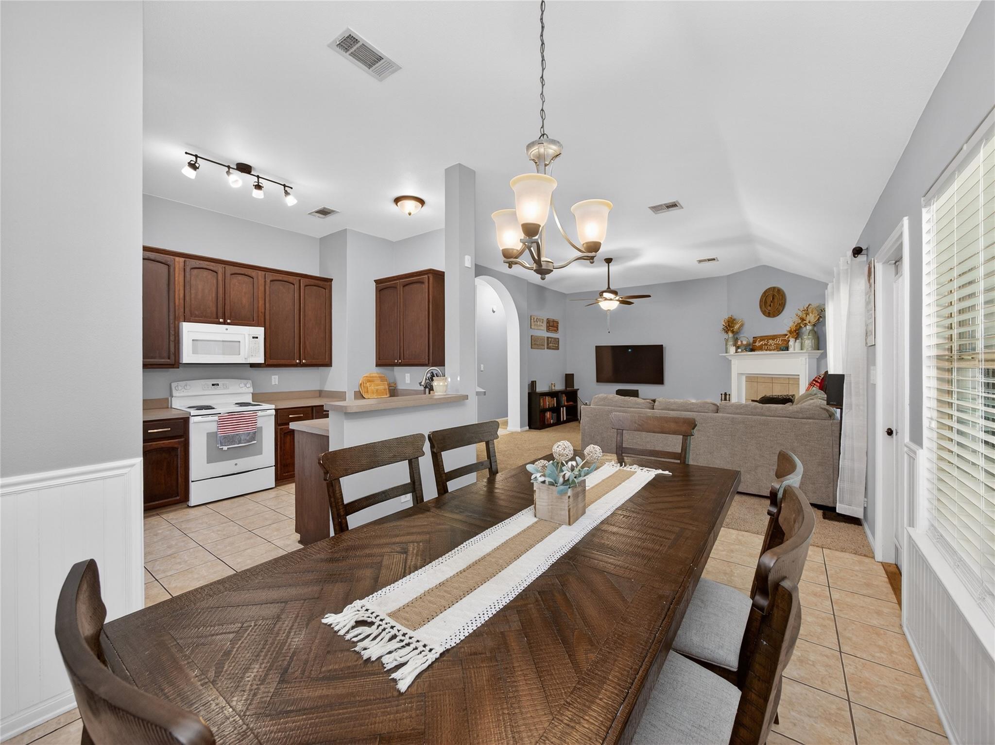 2407 Kingsbury Dr, Temple, TX 76502