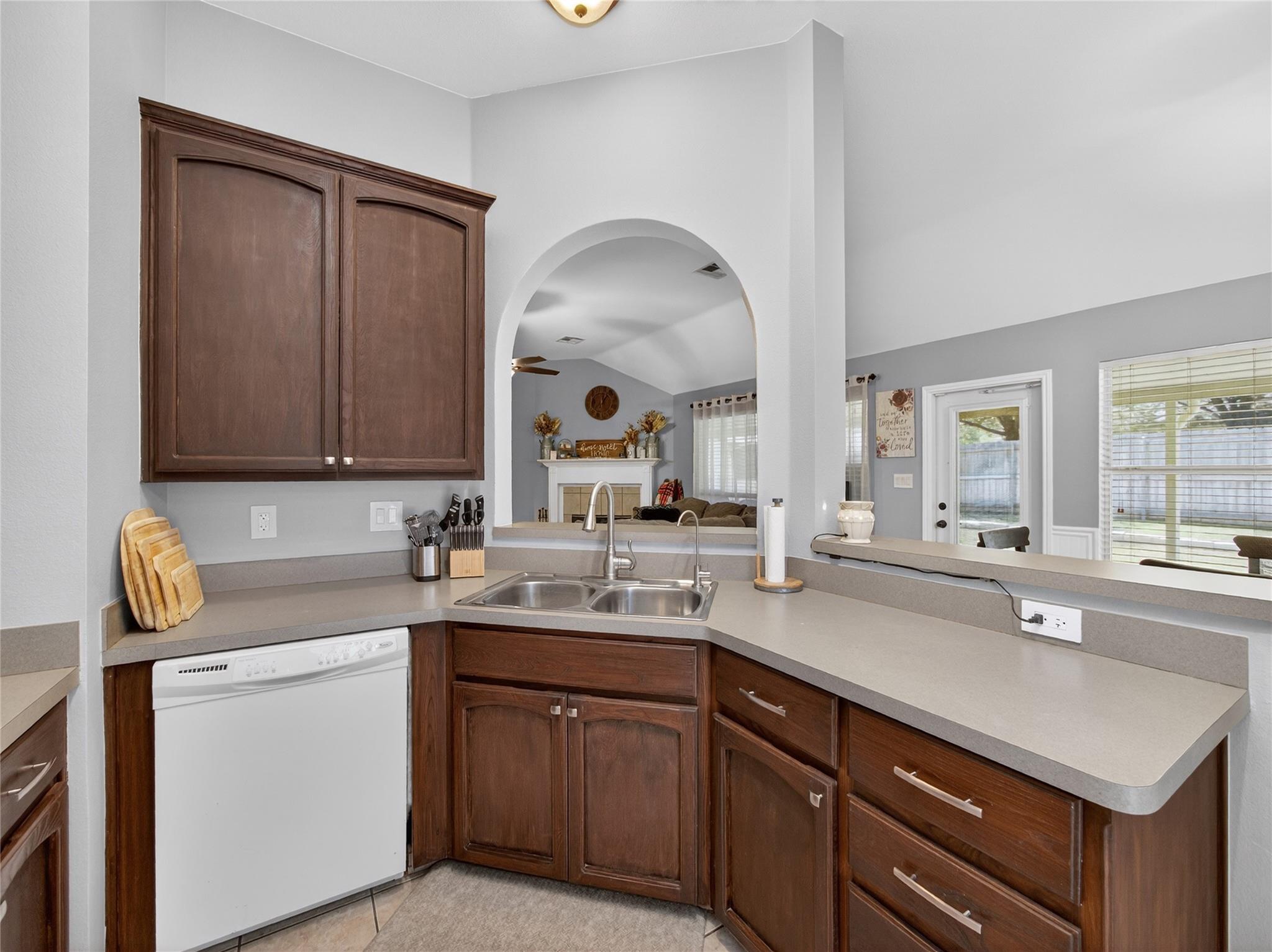 2407 Kingsbury Dr, Temple, TX 76502