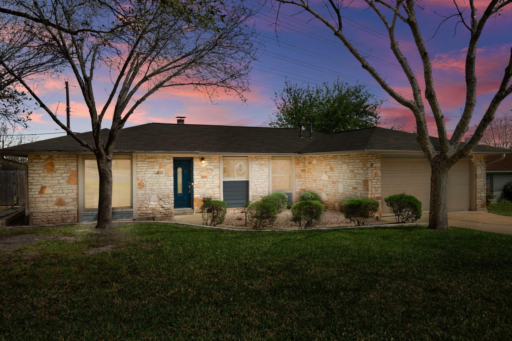 11900 Oakbrook Dr, Austin, TX 78753