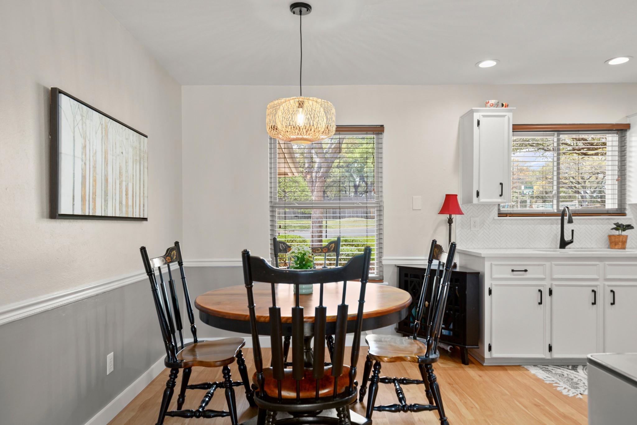 11900 Oakbrook Dr, Austin, TX 78753