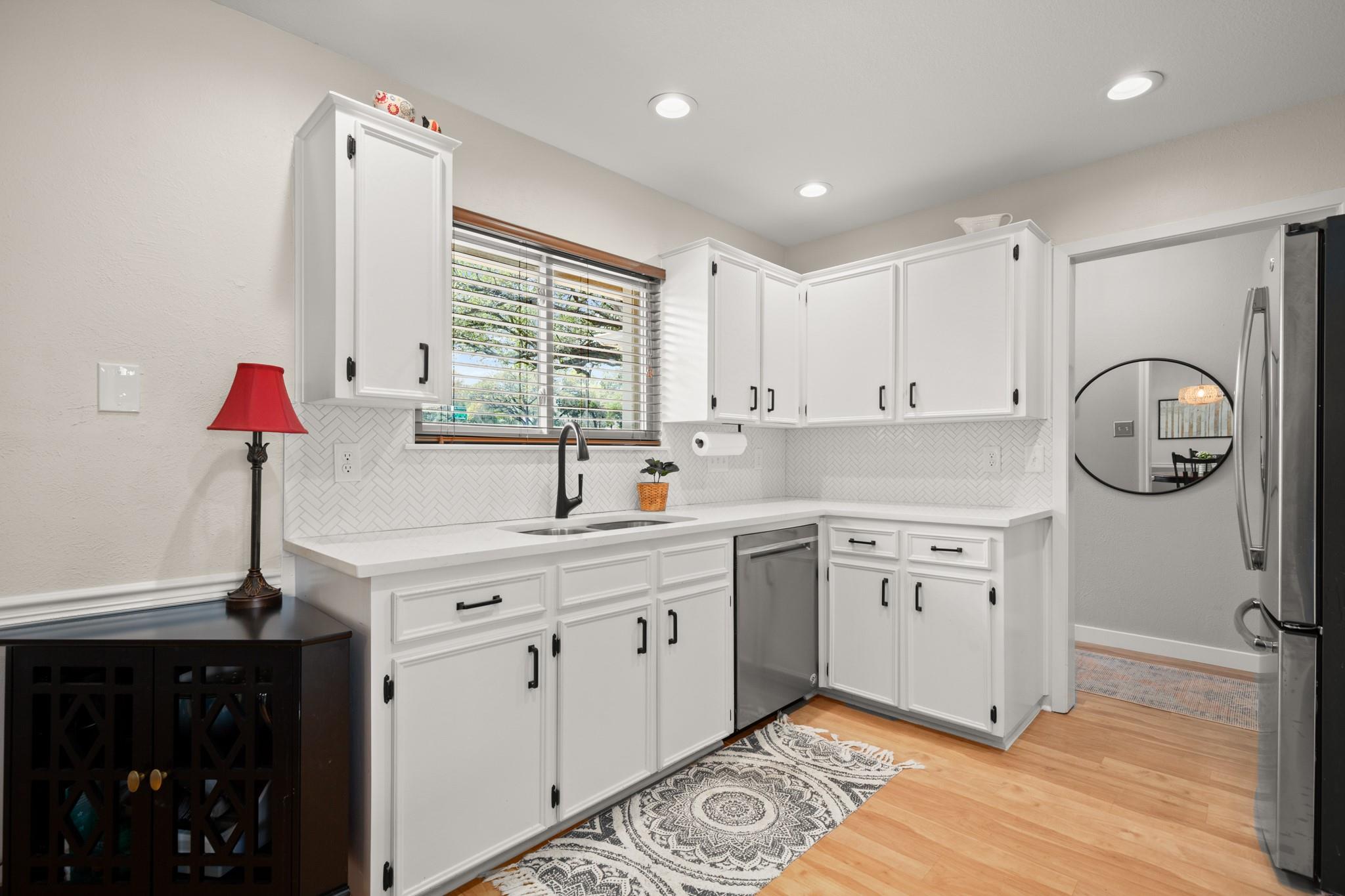 11900 Oakbrook Dr, Austin, TX 78753