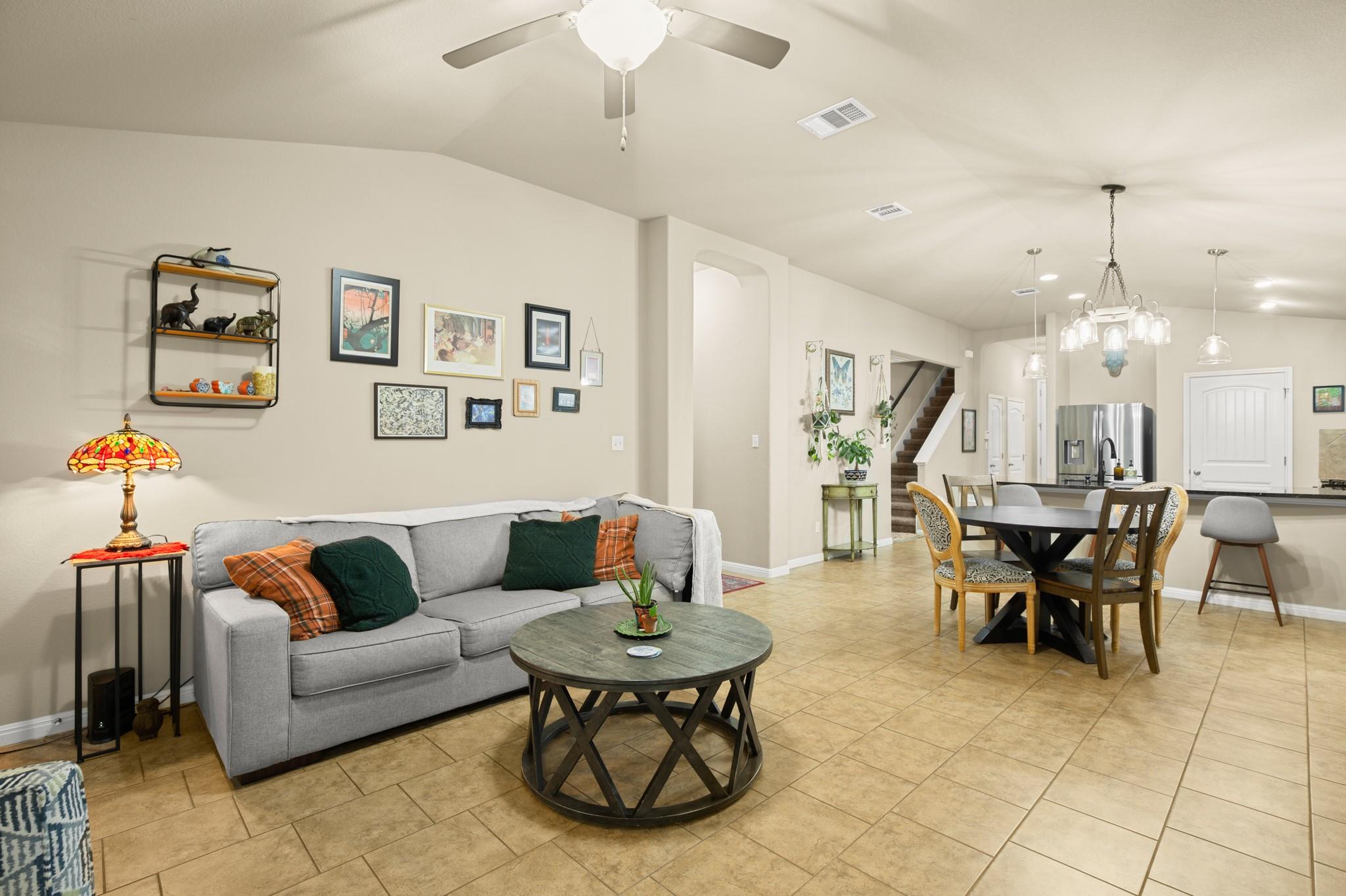 210 Wincliff Dr, Buda, TX 78610