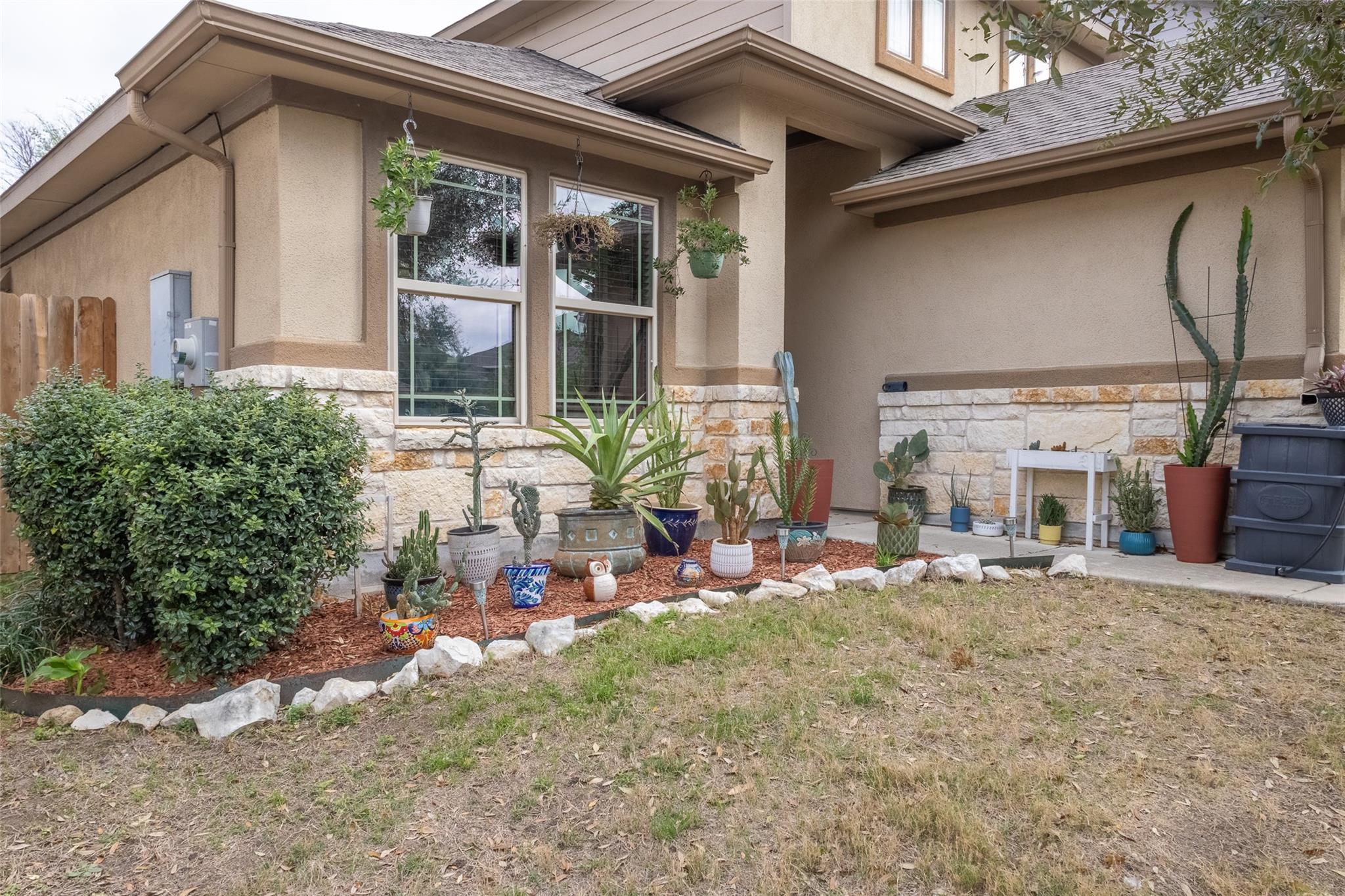 210 Wincliff Dr, Buda, TX 78610