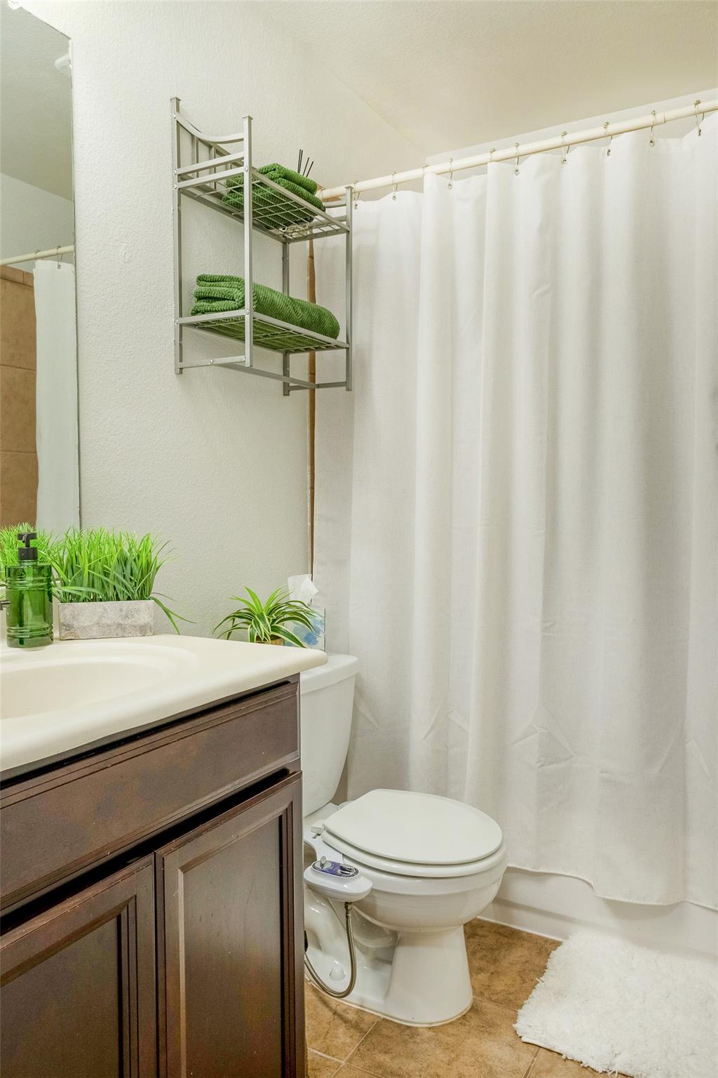 210 Wincliff Dr, Buda, TX 78610