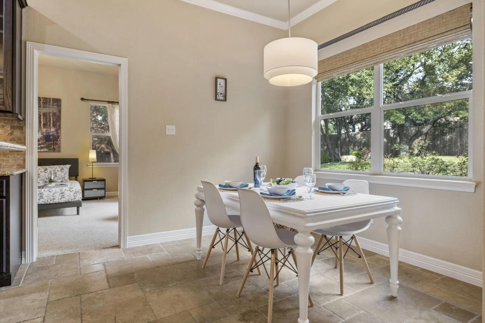 10033 Longhorn Skwy, Dripping Springs, TX 78620