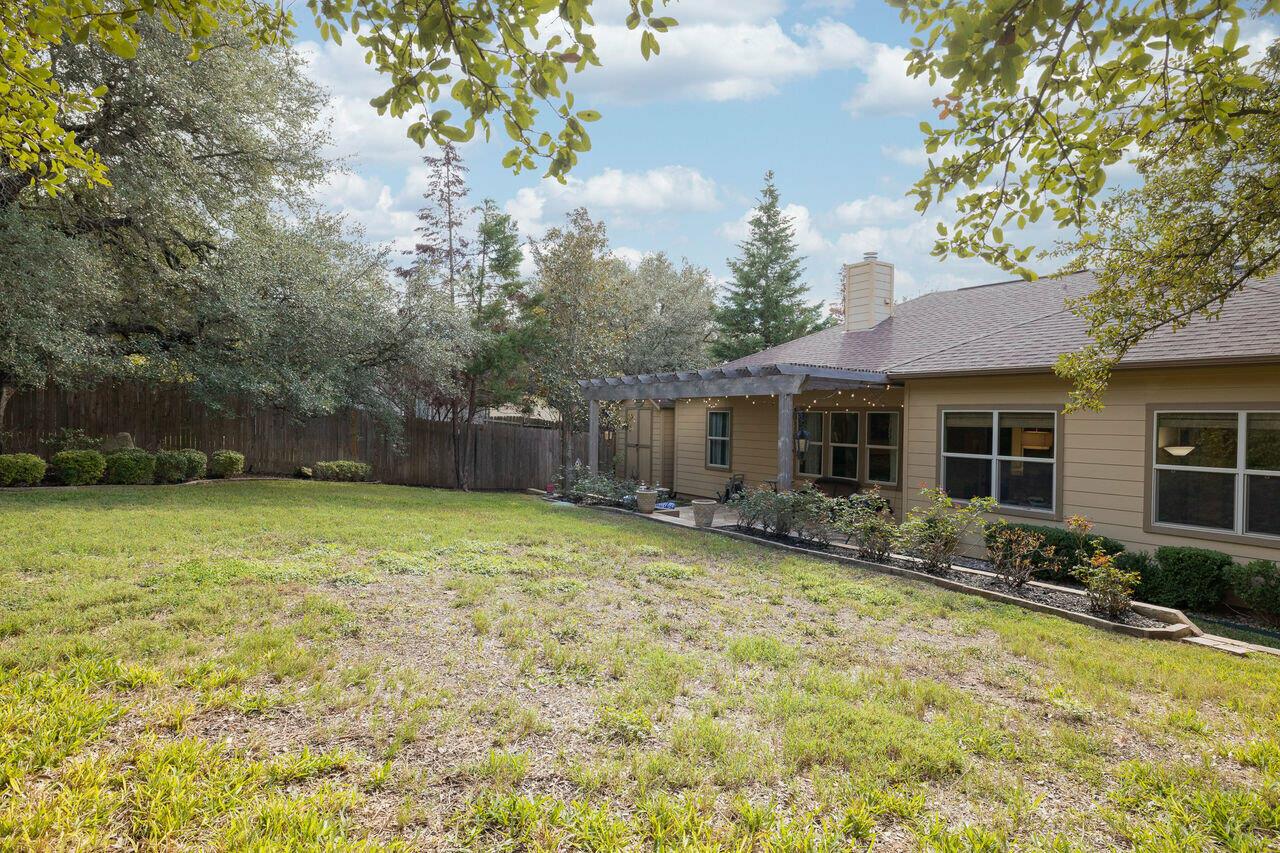 10033 Longhorn Skwy, Dripping Springs, TX 78620