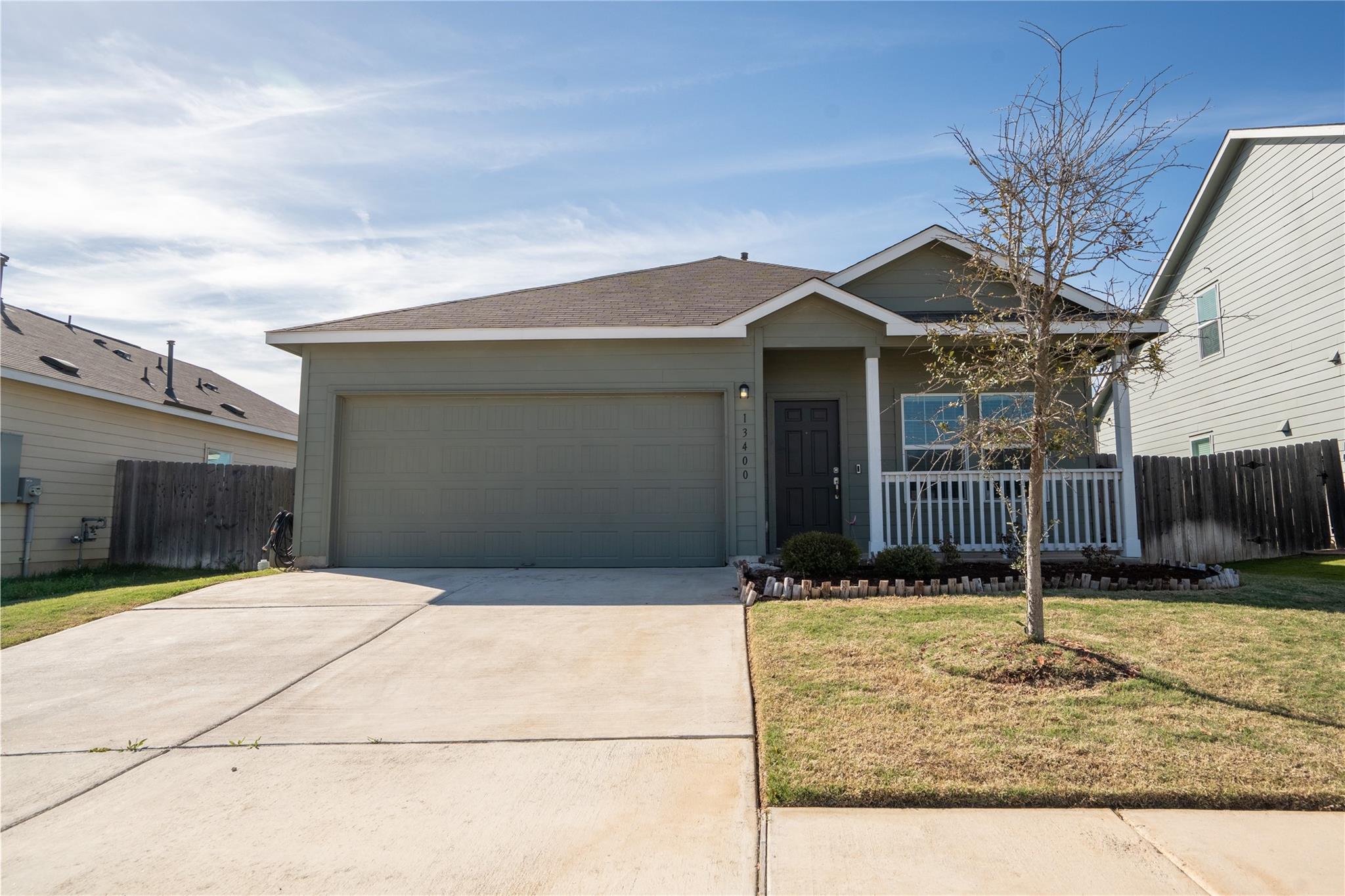 13400 Banquete St, Elgin, TX 78621