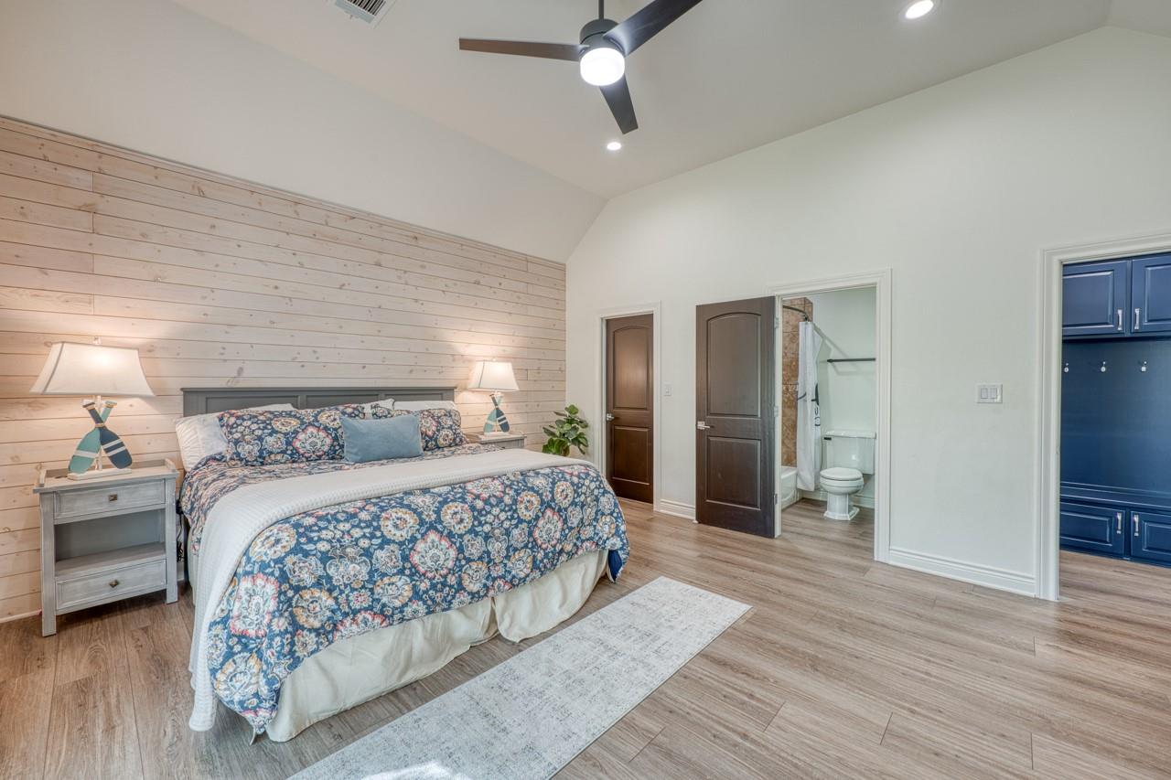 120 Sleepy Oaks Dr, Kingsland, TX 78639