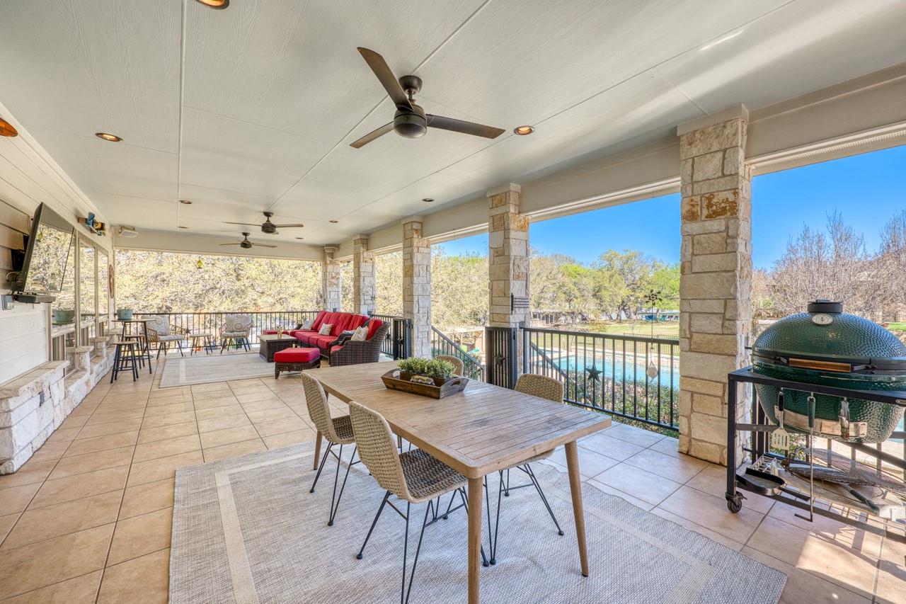 120 Sleepy Oaks Dr, Kingsland, TX 78639