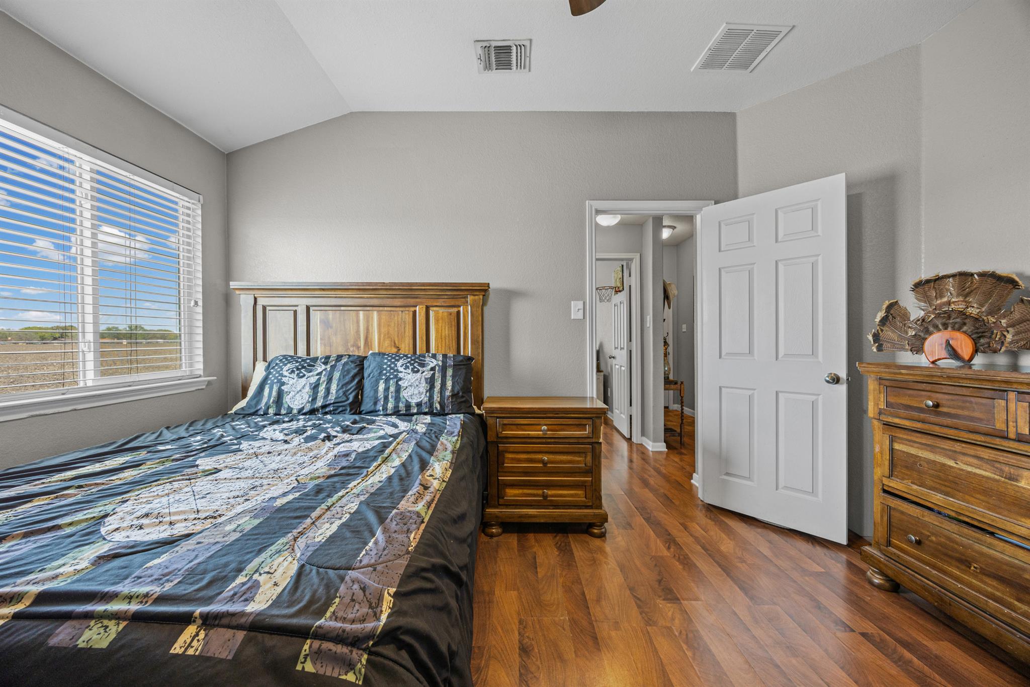 1513 Monte Vista Dr, Lockhart, TX 78644