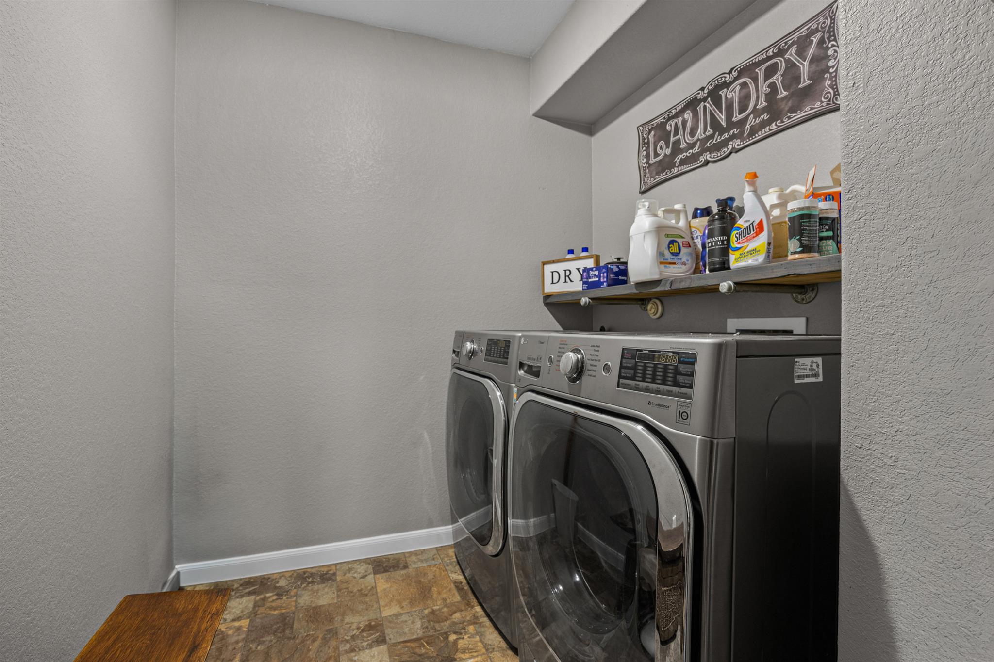 1513 Monte Vista Dr, Lockhart, TX 78644