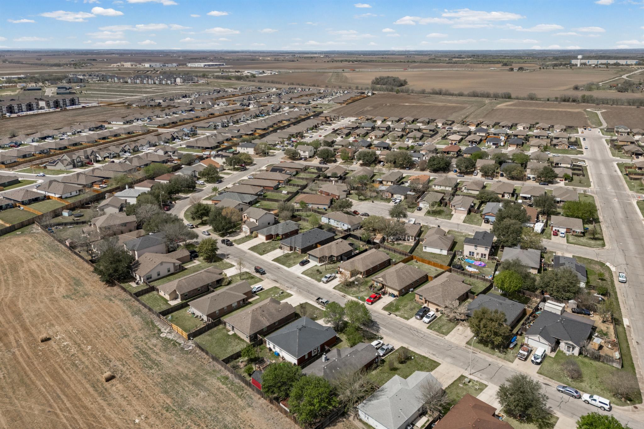 1513 Monte Vista Dr, Lockhart, TX 78644