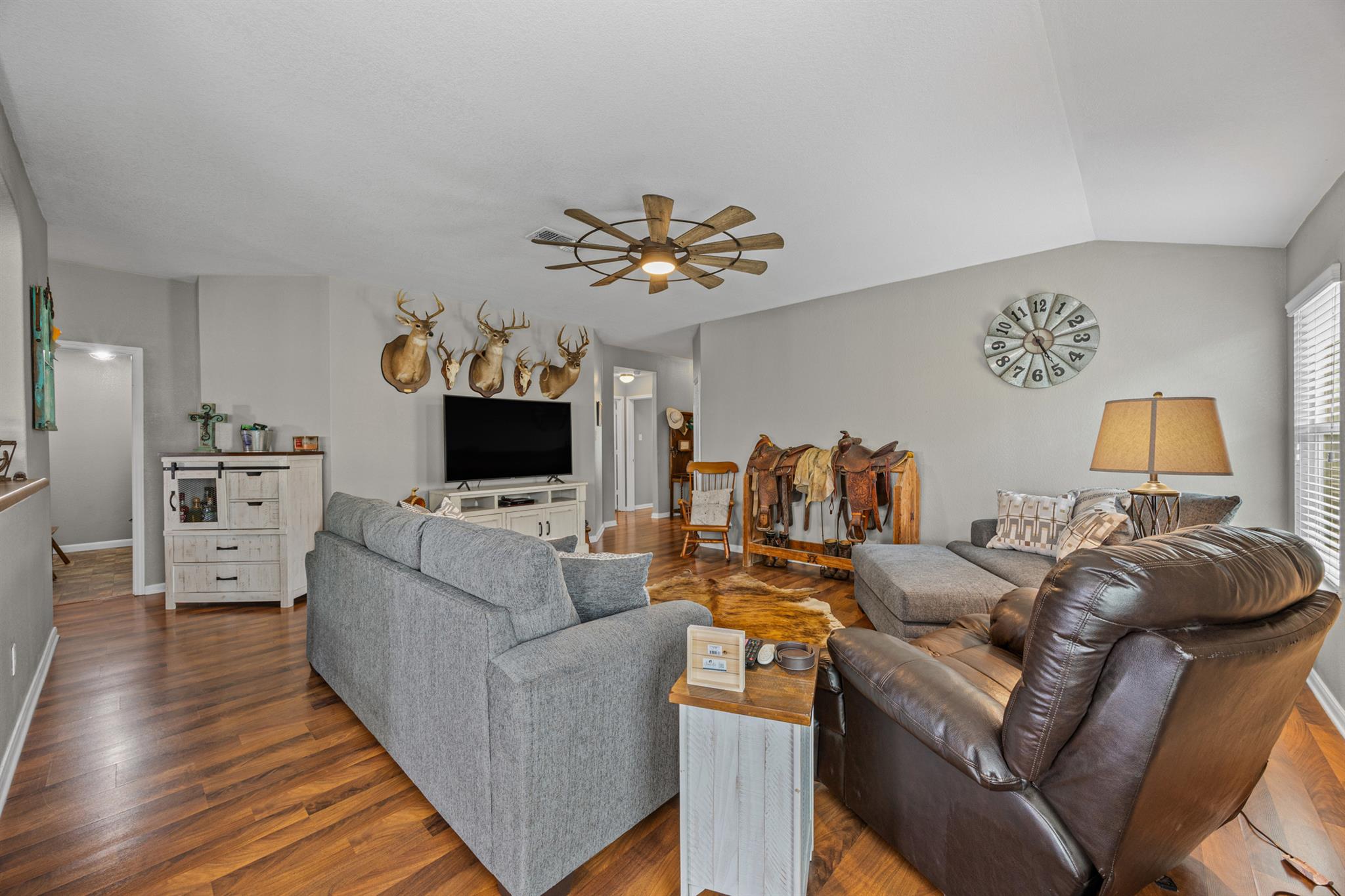 1513 Monte Vista Dr, Lockhart, TX 78644