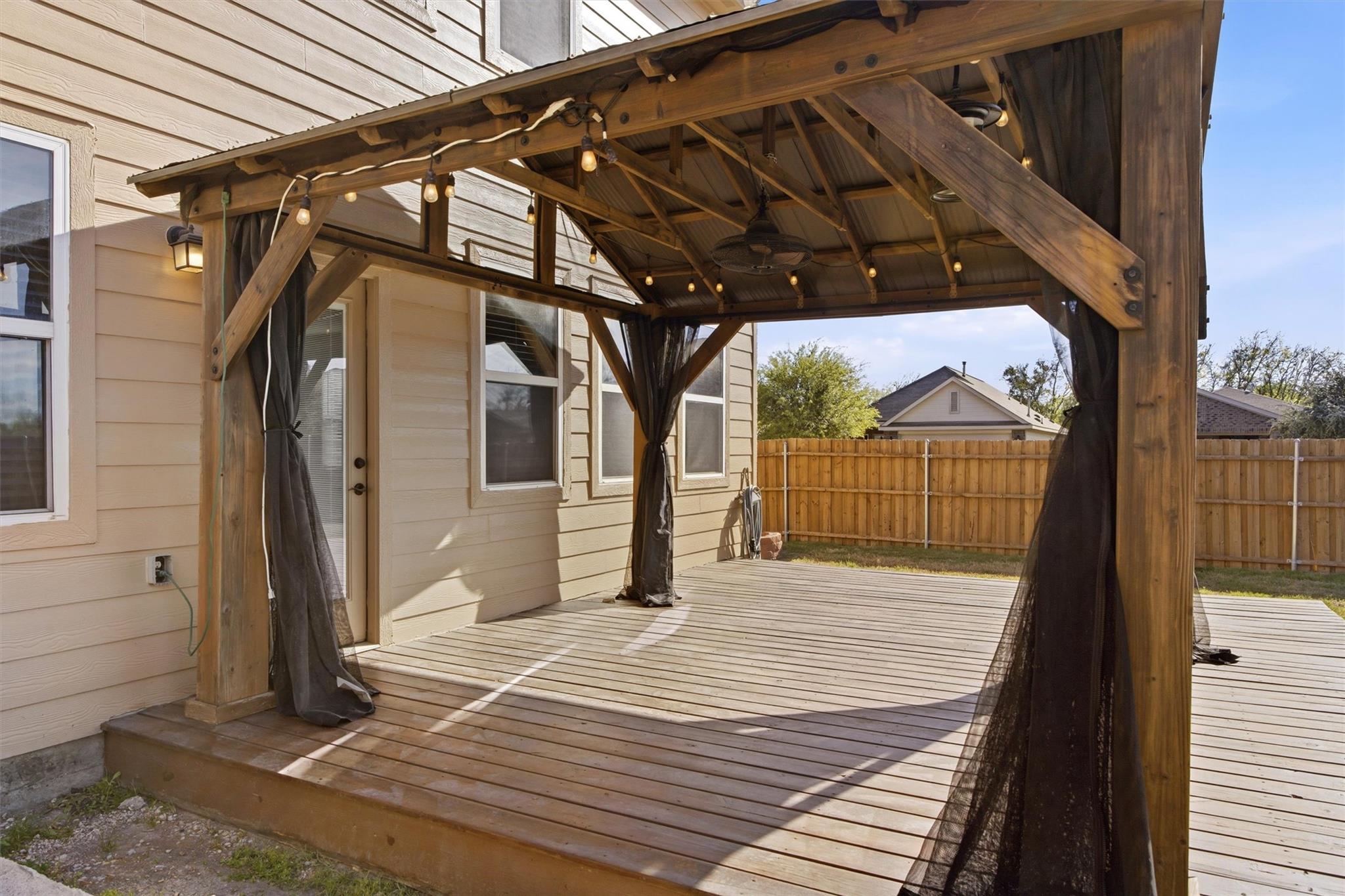 1728 Amy Dr, Kyle, TX 78640