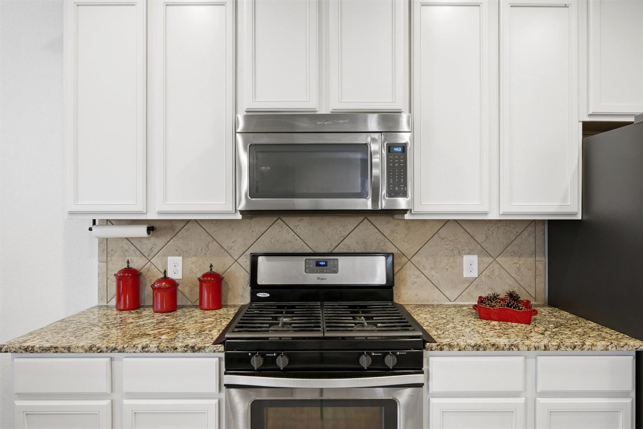 1728 Amy Dr, Kyle, TX 78640