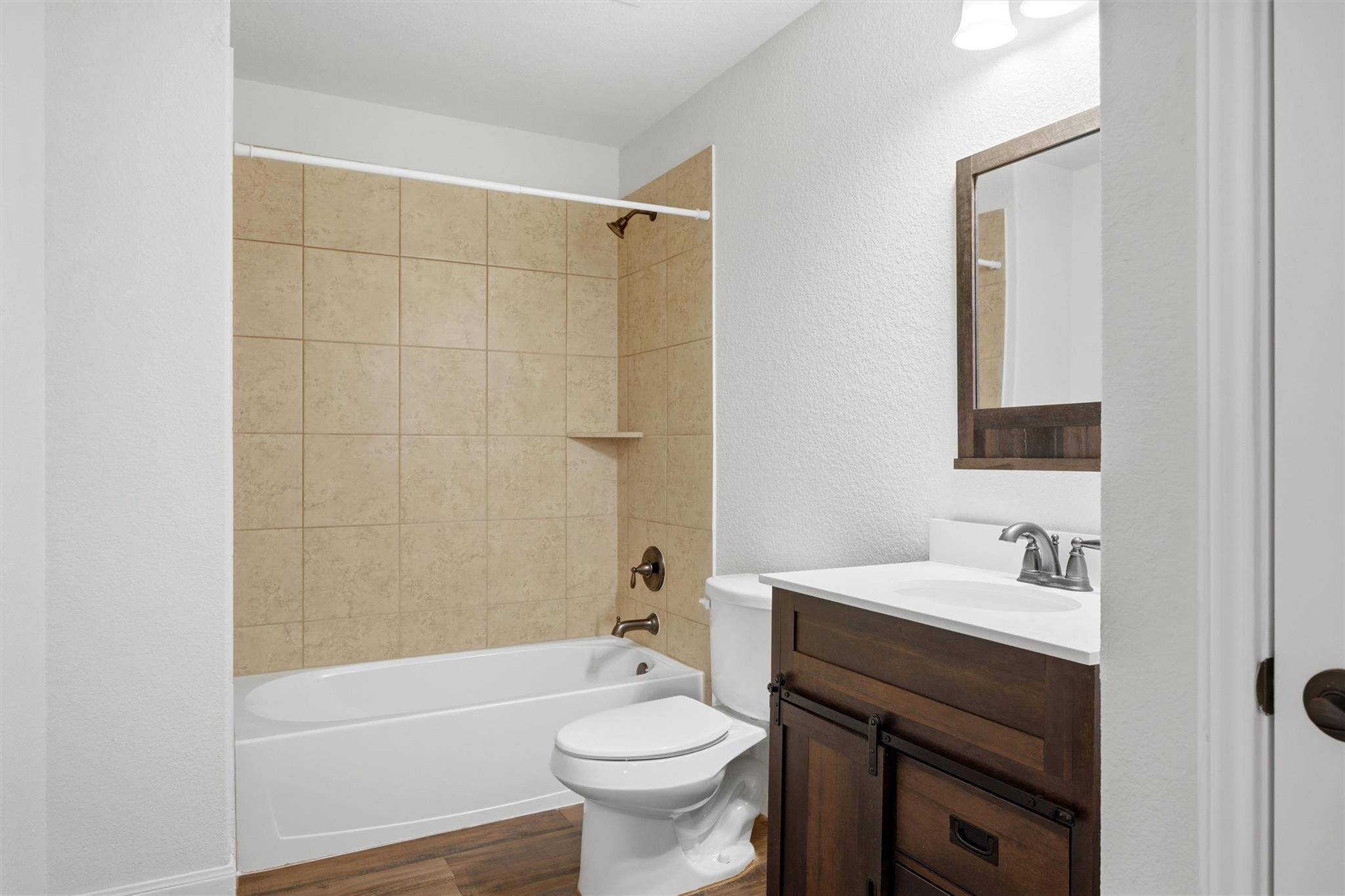 1728 Amy Dr, Kyle, TX 78640