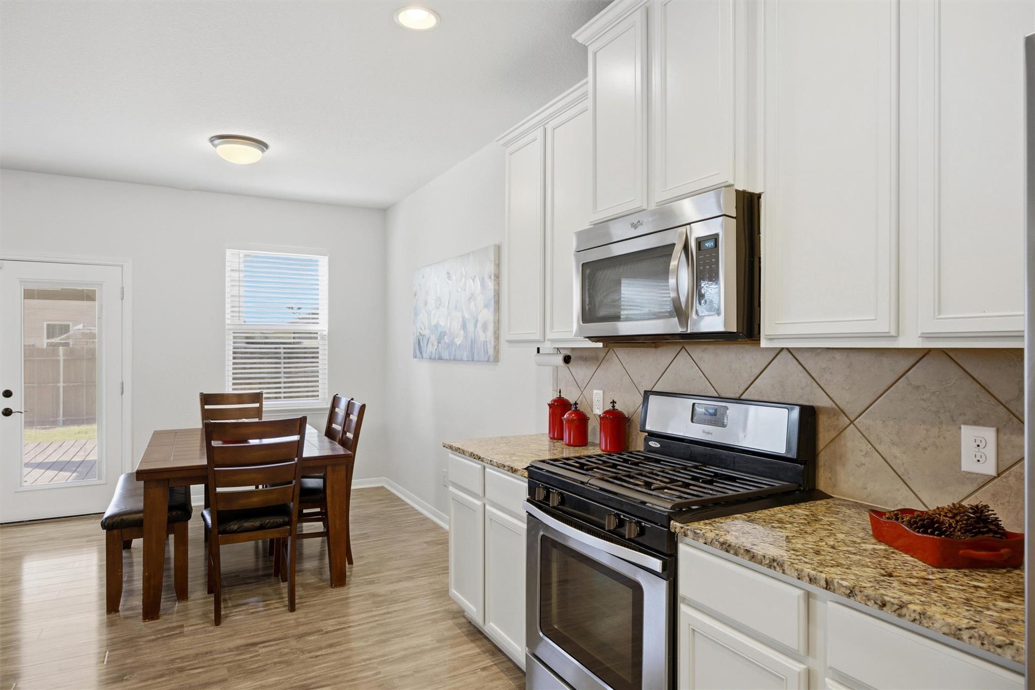 1728 Amy Dr, Kyle, TX 78640