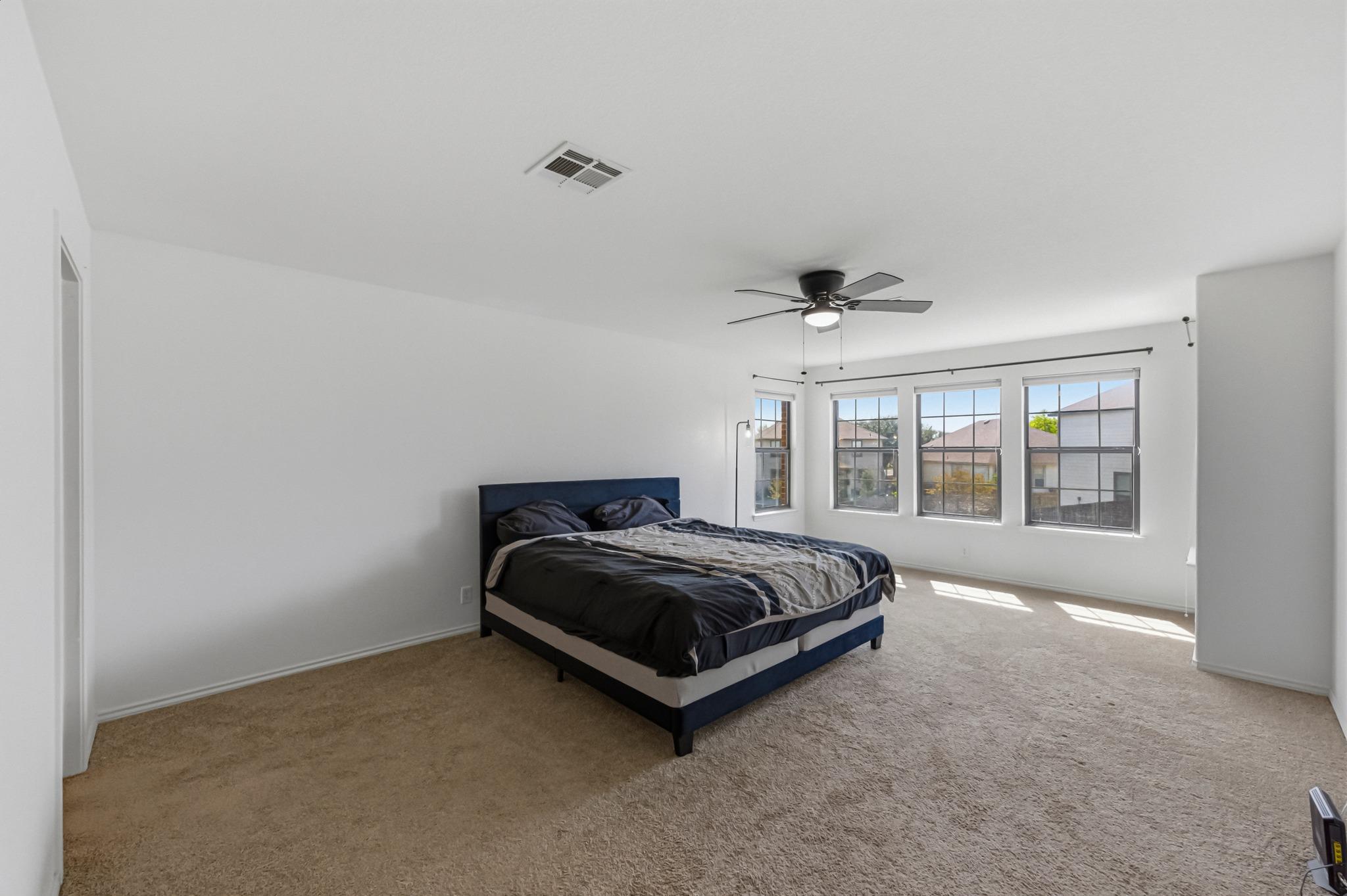 380 Apricot Dr, Kyle, TX 78640