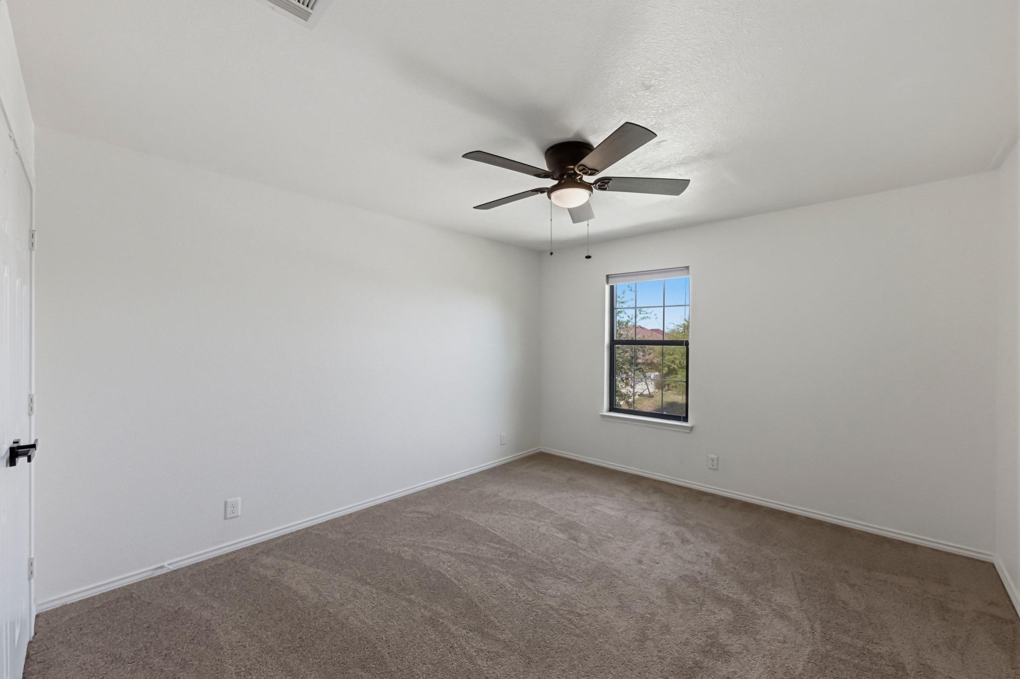 380 Apricot Dr, Kyle, TX 78640