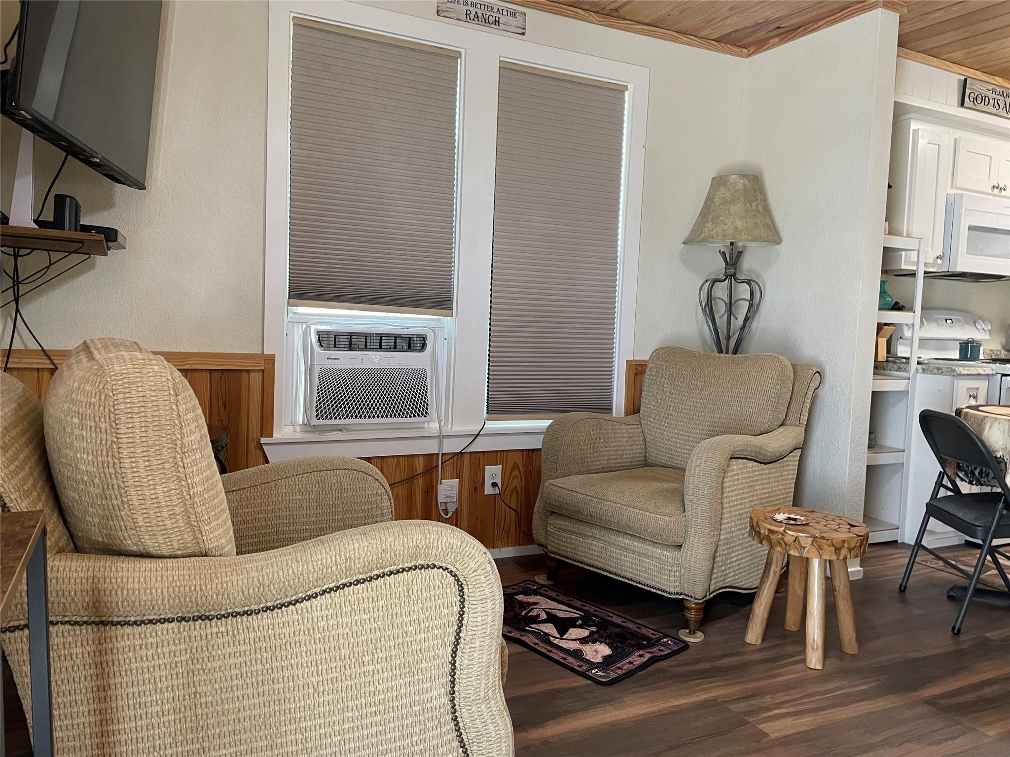 131 Alexander Dr # 10, Tow, TX 78672