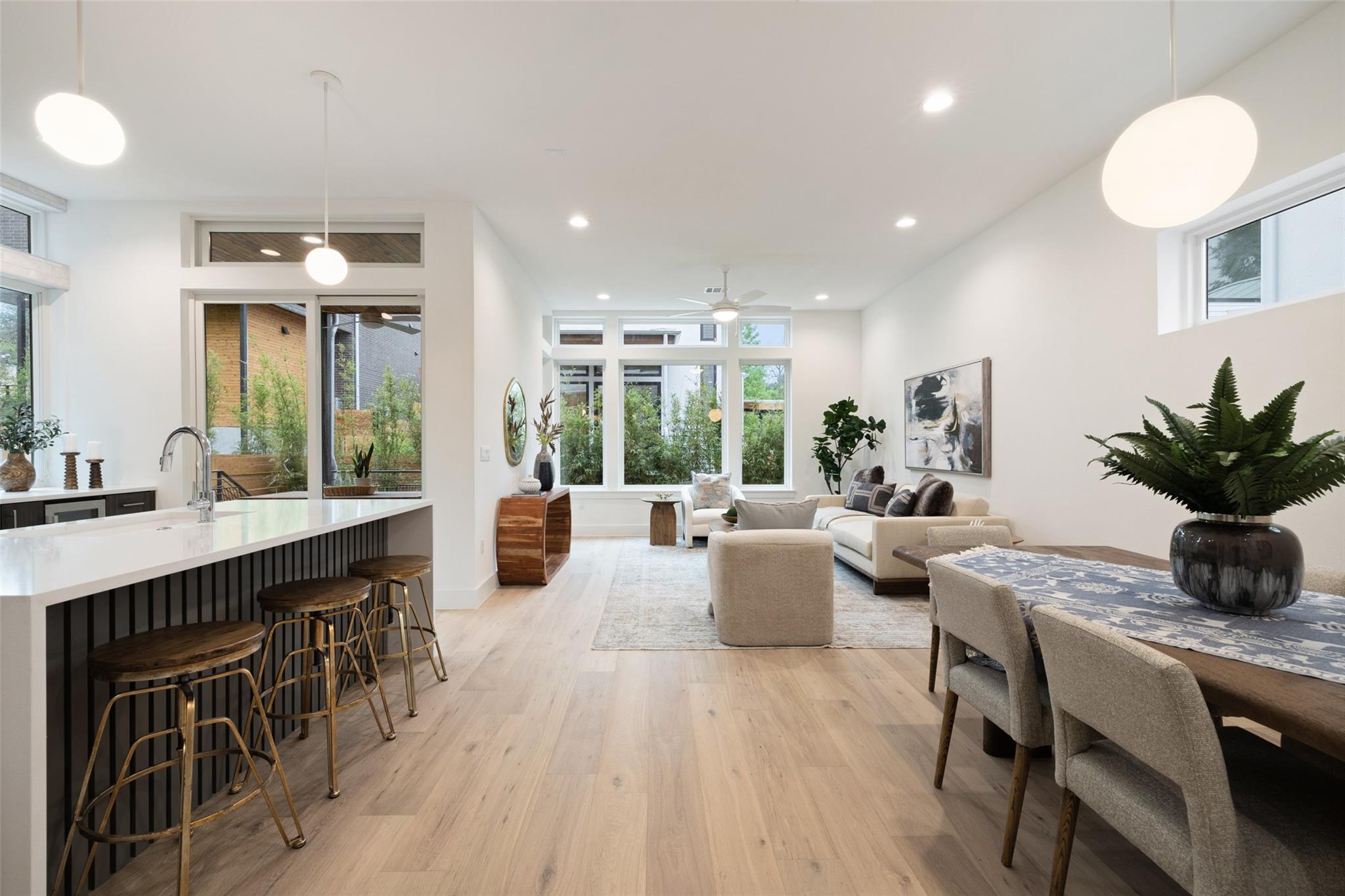 900 S 2nd St # 20, Austin, TX 78704