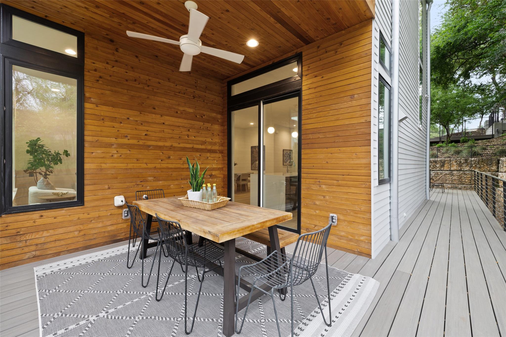 900 S 2nd St # 20, Austin, TX 78704