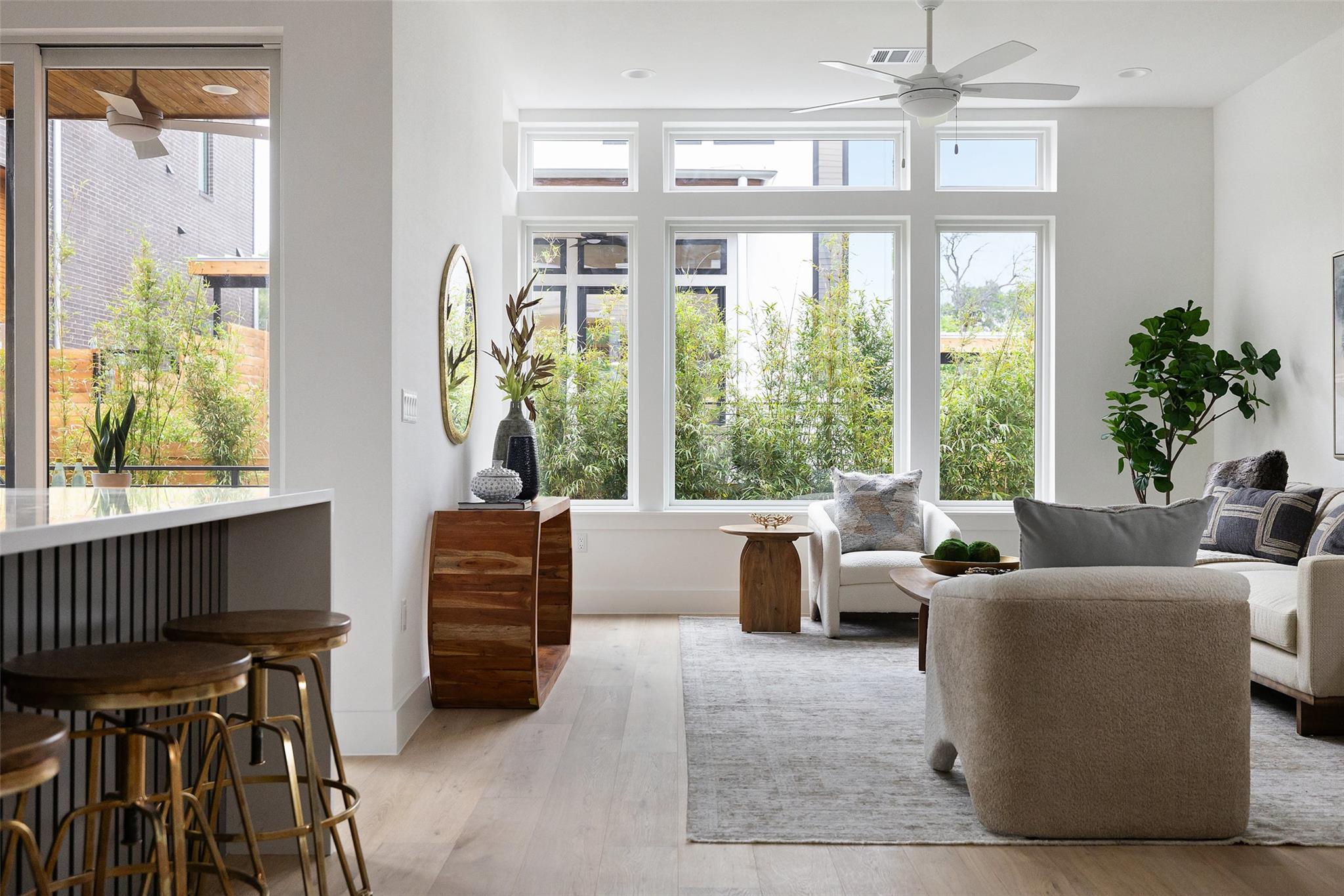 900 S 2nd St # 20, Austin, TX 78704