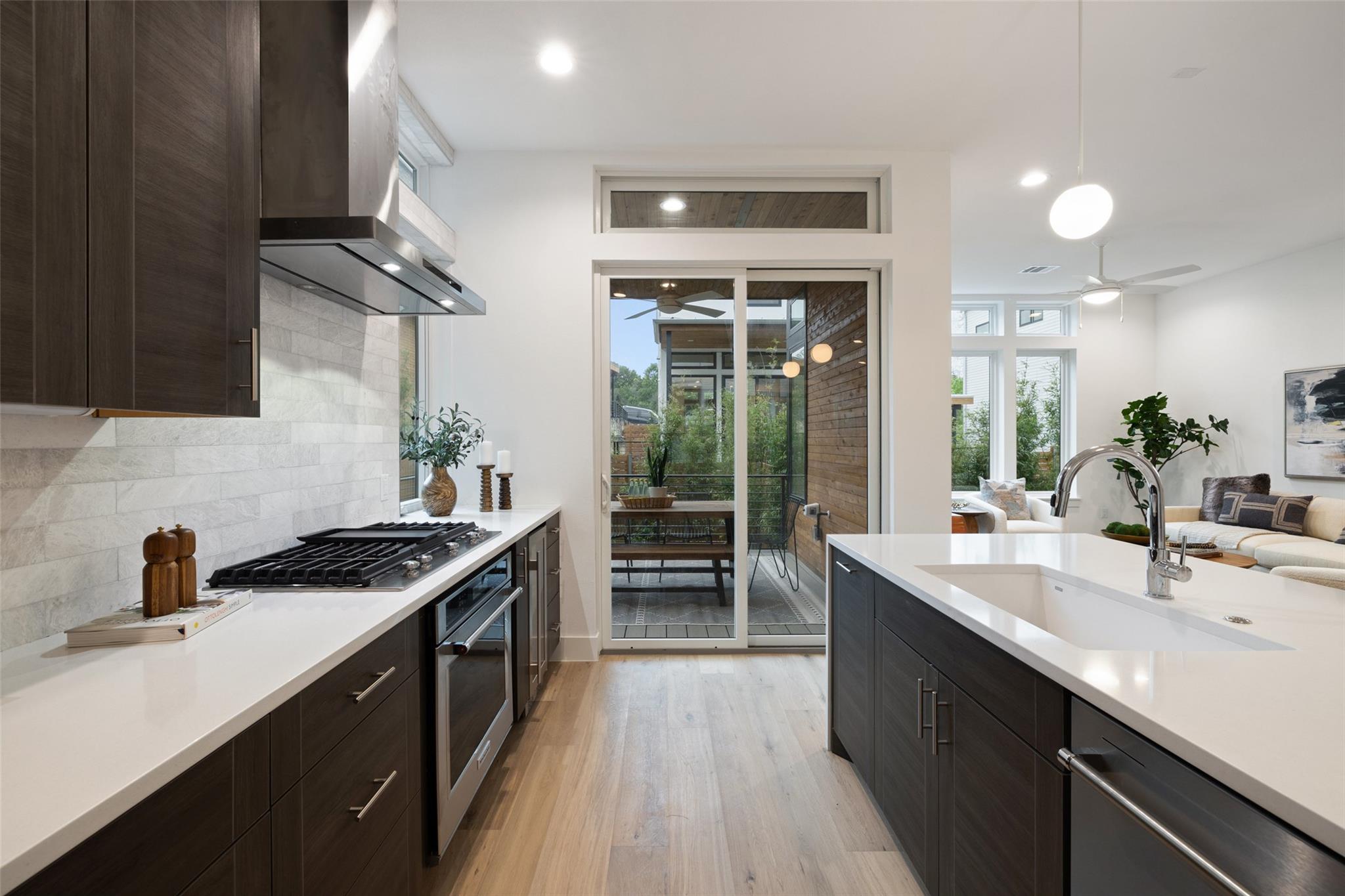 900 S 2nd St # 20, Austin, TX 78704