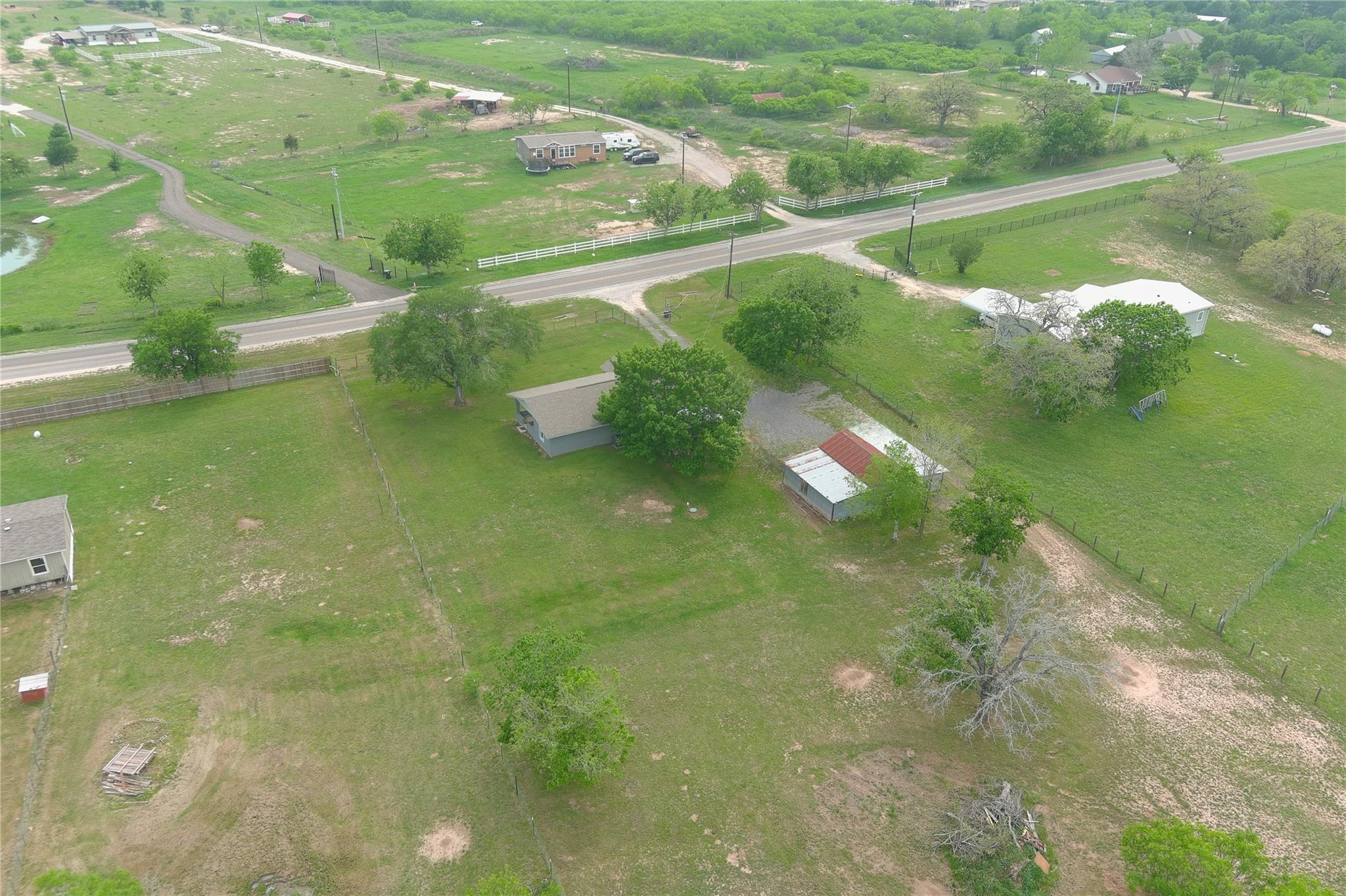 3363 Fm 713, Lockhart, TX 78644