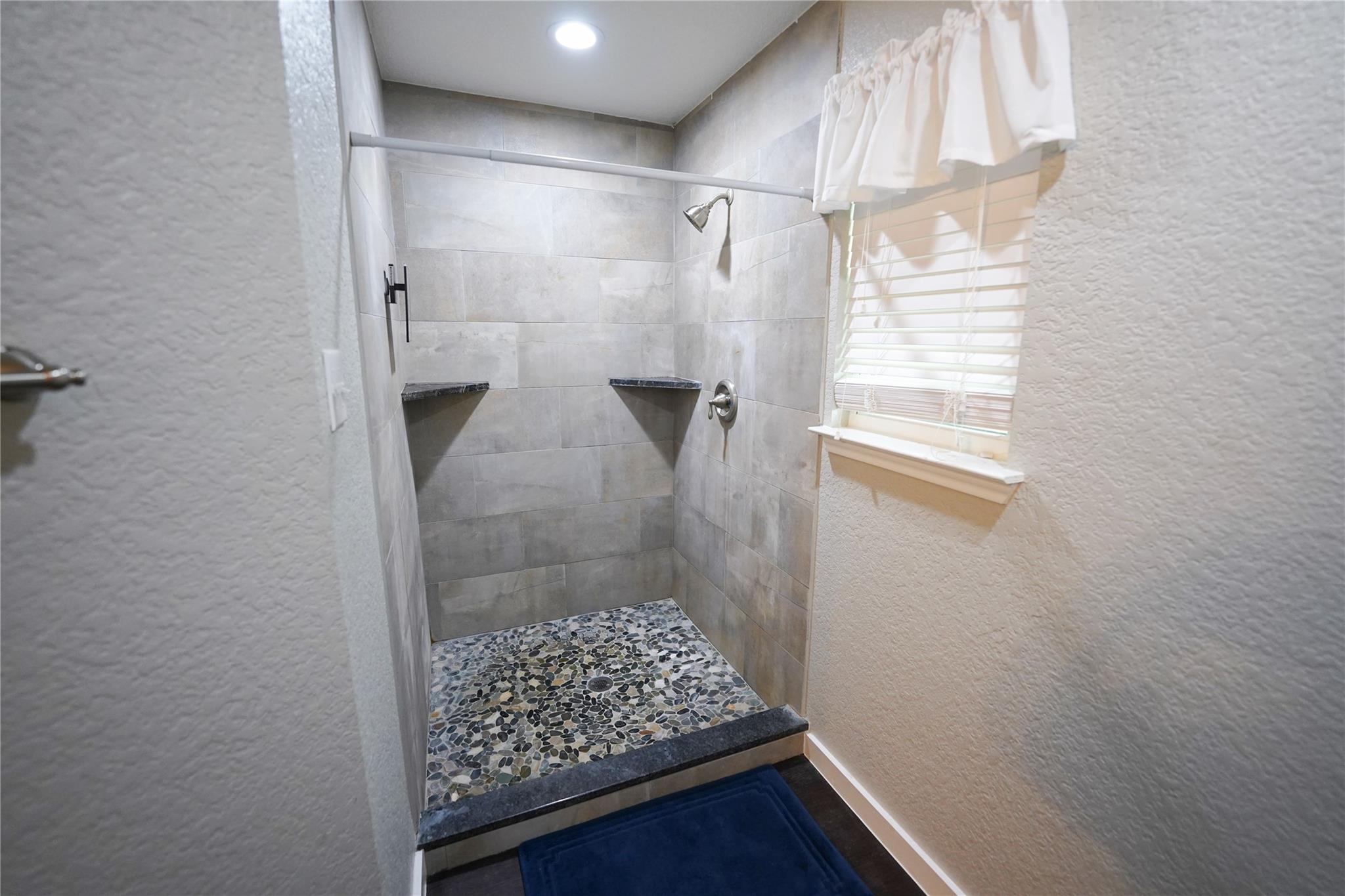 3363 Fm 713, Lockhart, TX 78644