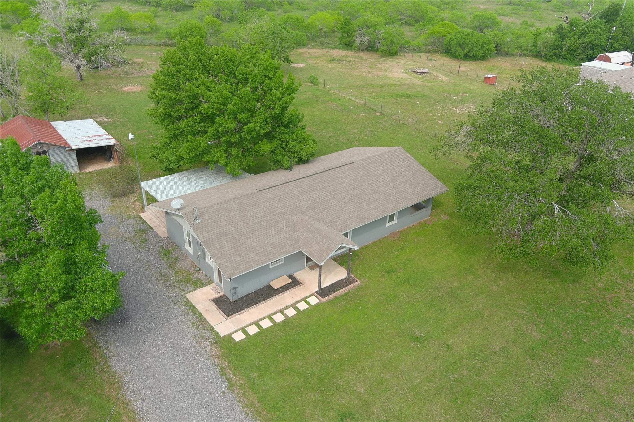 3363 Fm 713, Lockhart, TX 78644