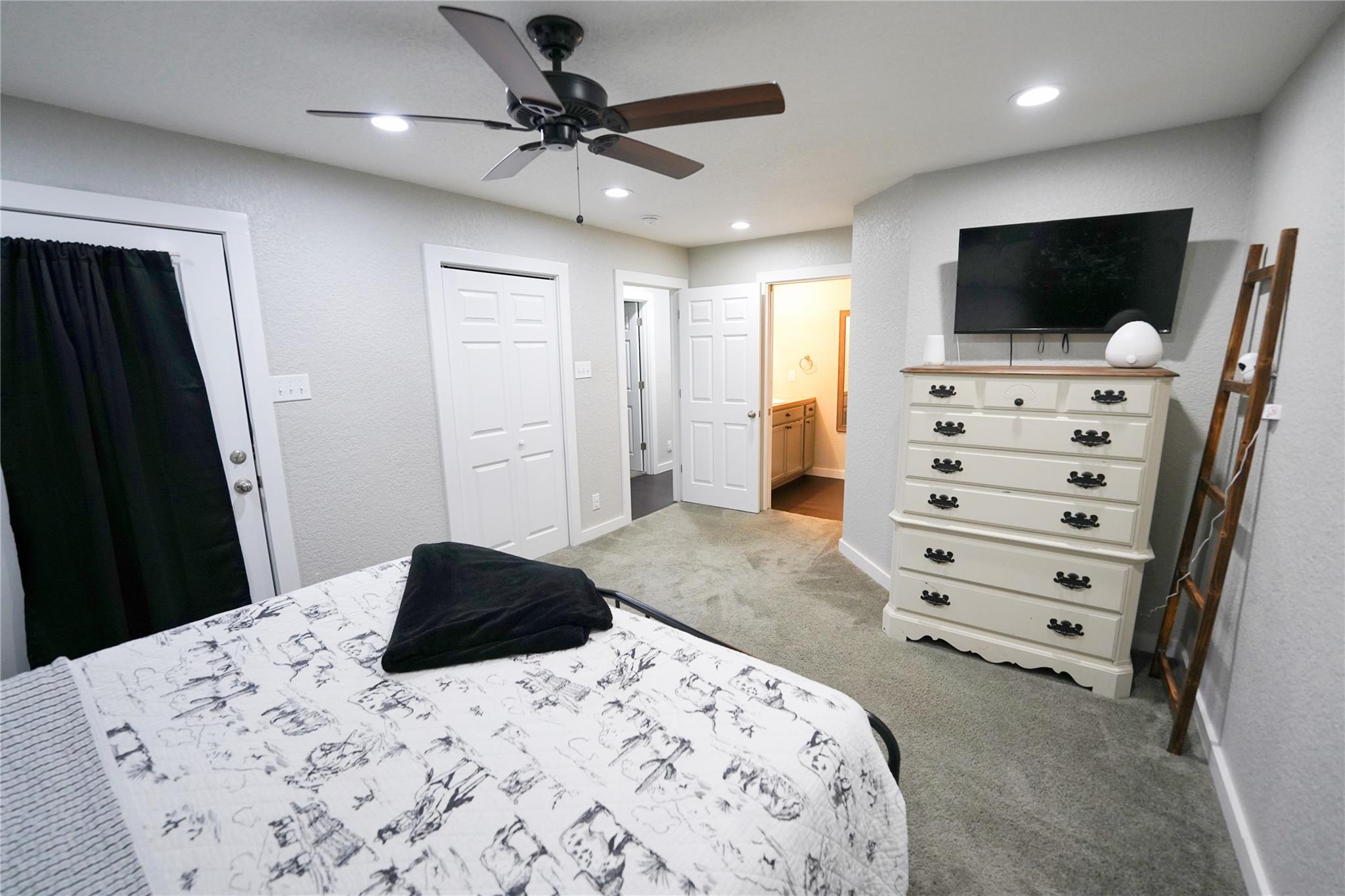 3363 Fm 713, Lockhart, TX 78644