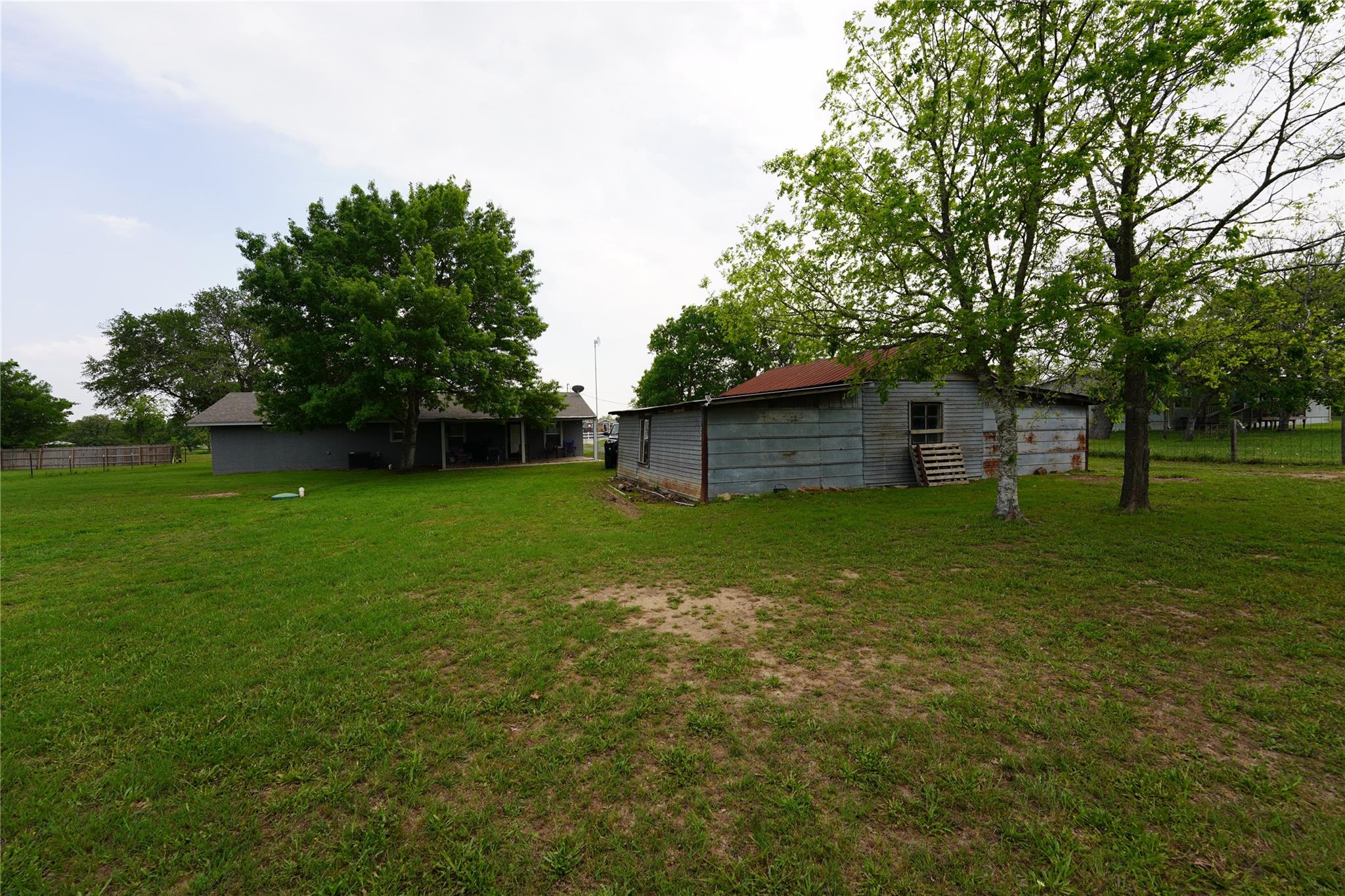 3363 Fm 713, Lockhart, TX 78644