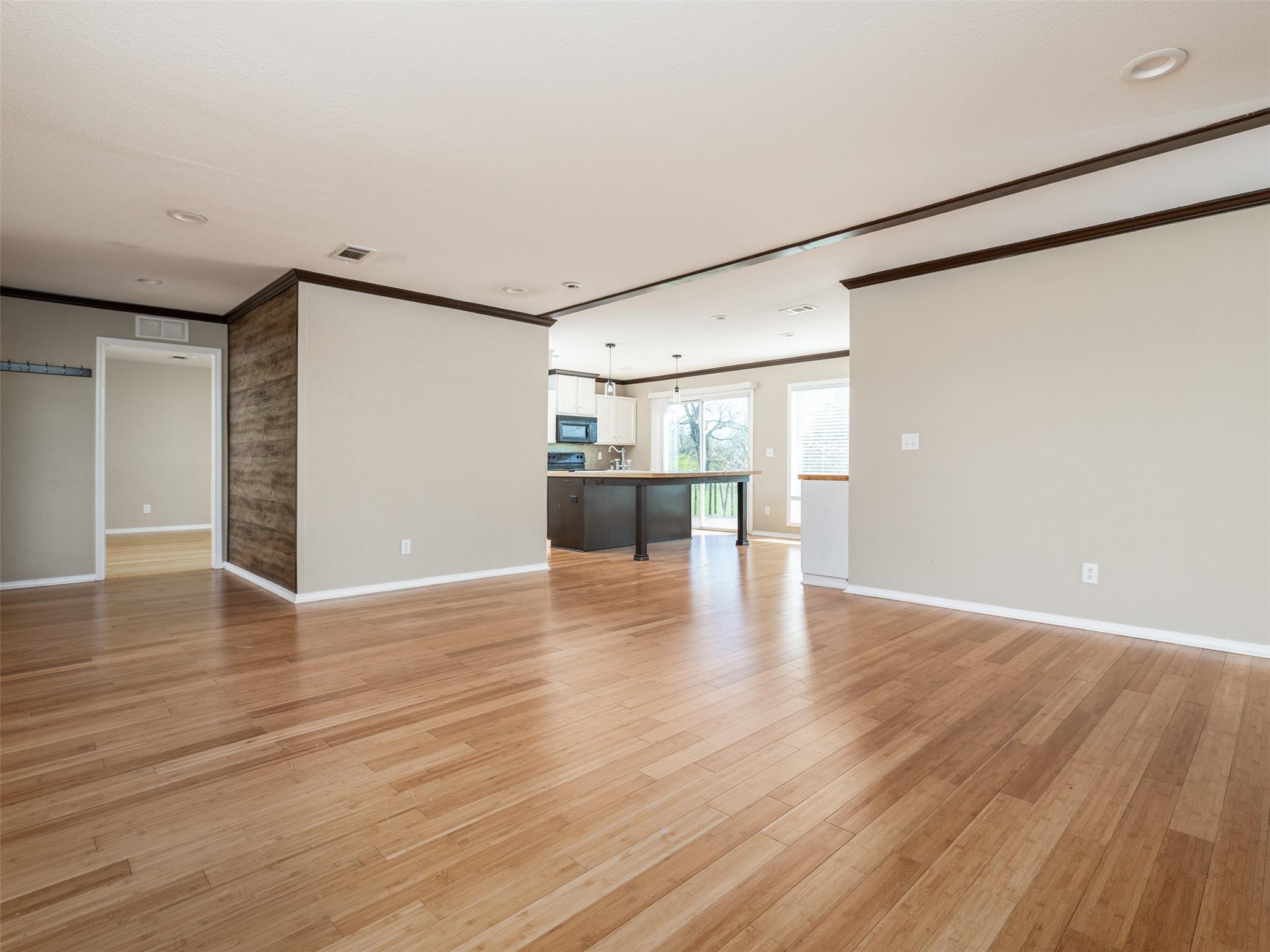 400 Private Road 4295, Rockdale, TX 76567