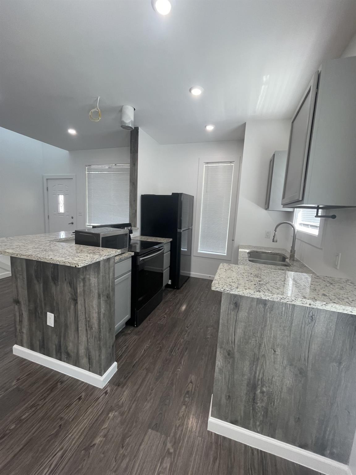 160 Pope Bnd S # C, Cedar Creek, TX 78612