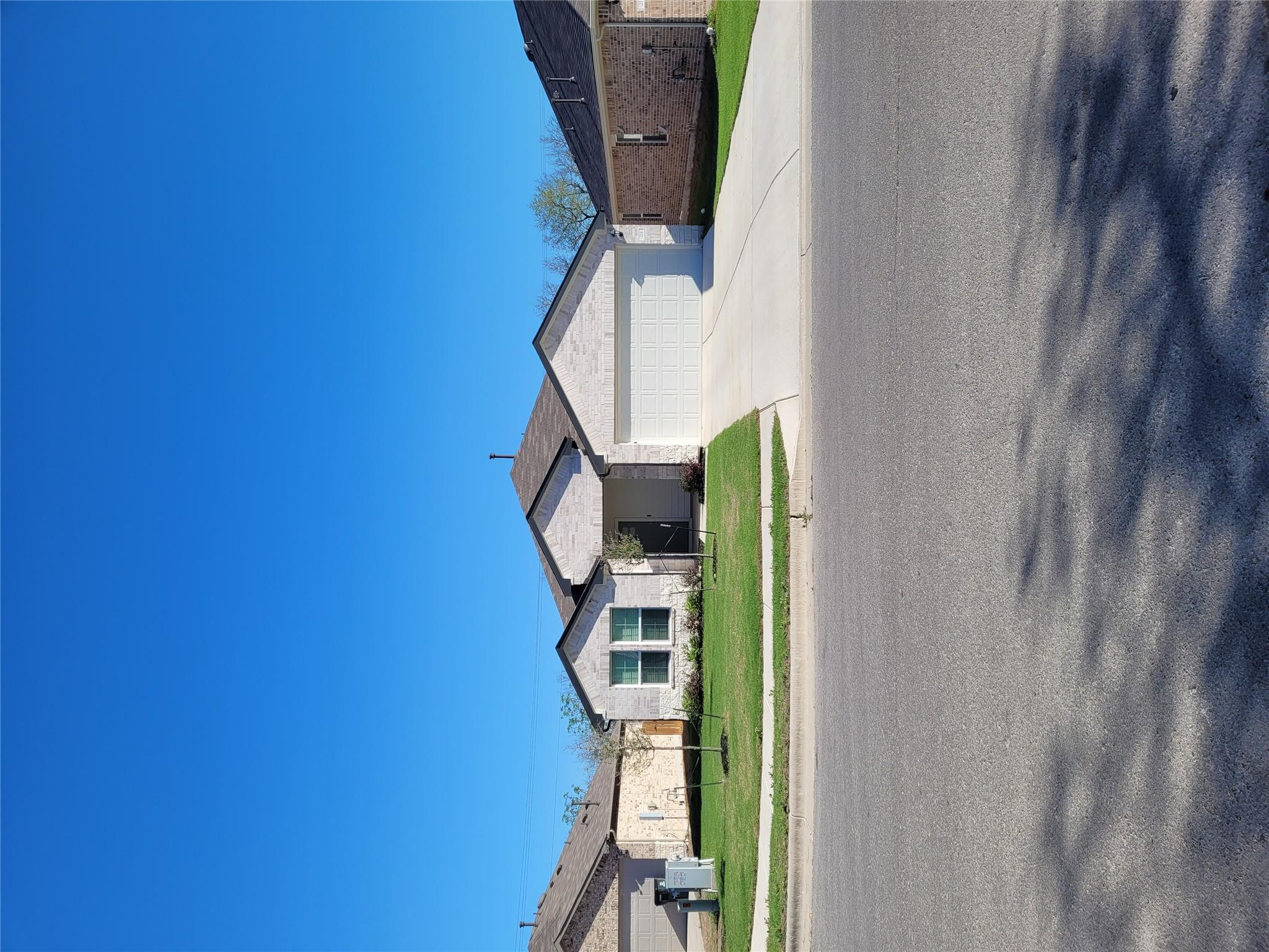 211 CALLADO Cir, San Marcos, TX 78666